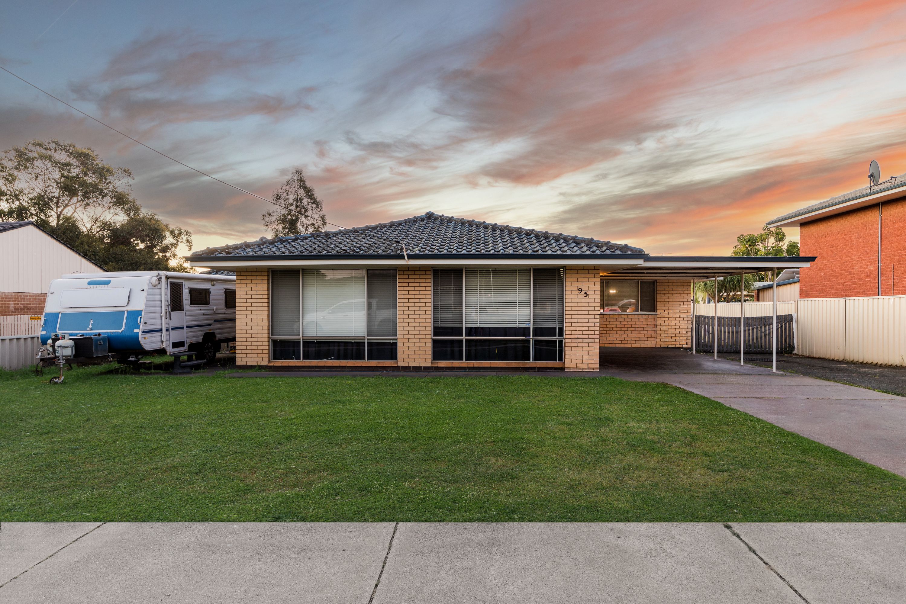 95 Forrest Road , Armadale WA 6112