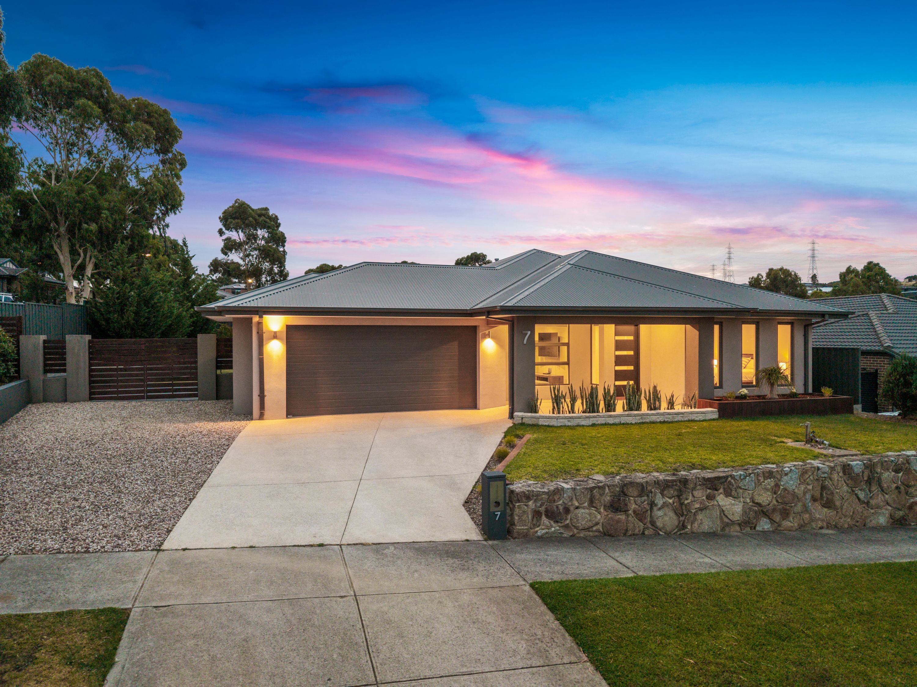 7 Ocean Bend, Pakenham, VIC 3810