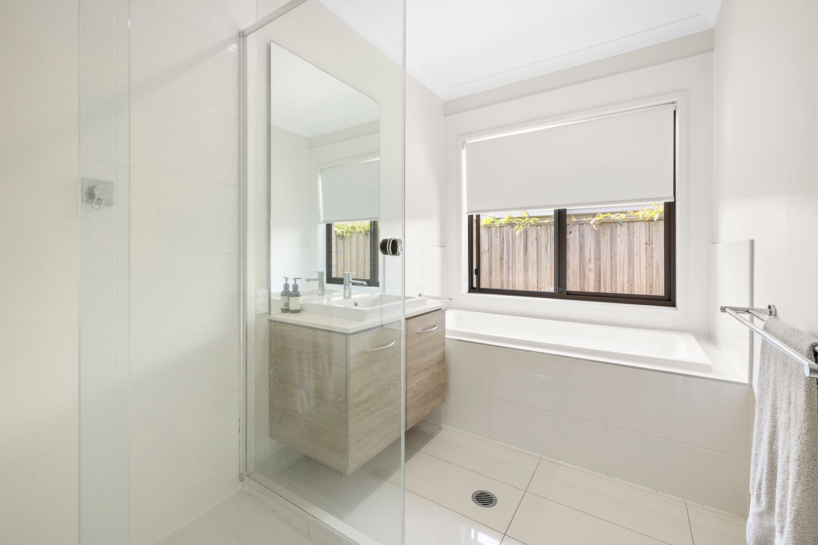 33 Ellabay Crescent — photo 14 of 18