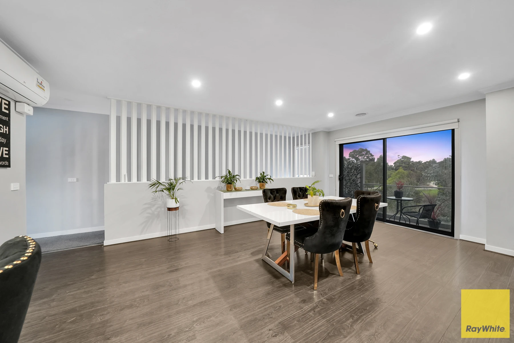 60 Fulham Crescent, THORNHILL PARK, VIC 3335
