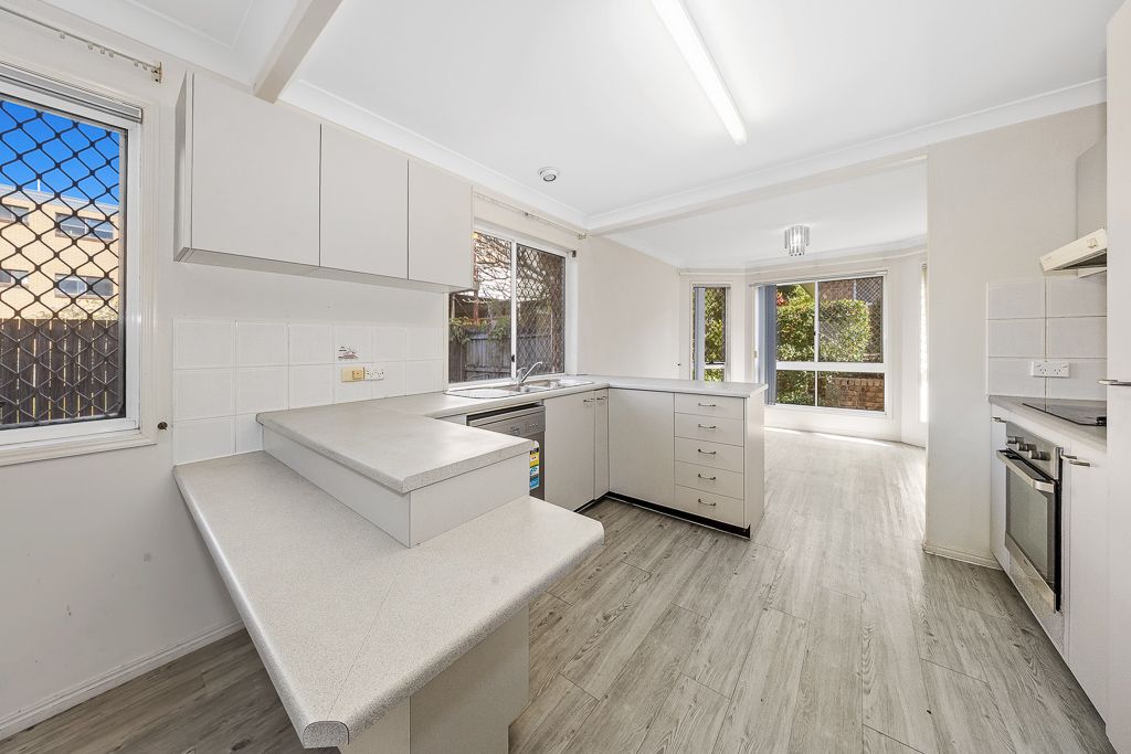 4/126 Ridge Street — photo 8 of 16