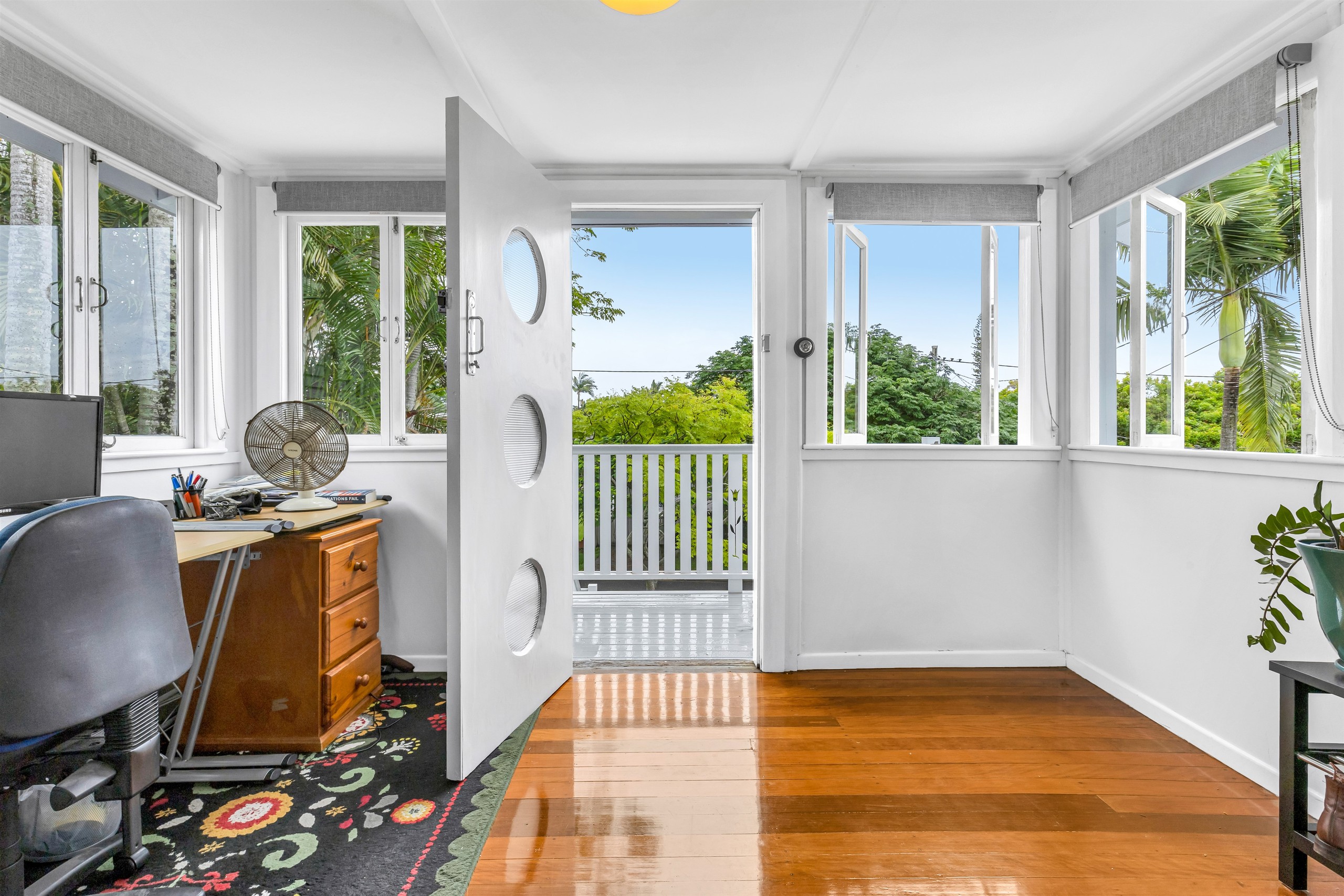 18 Cyril Street, Camp Hill, QLD 4152