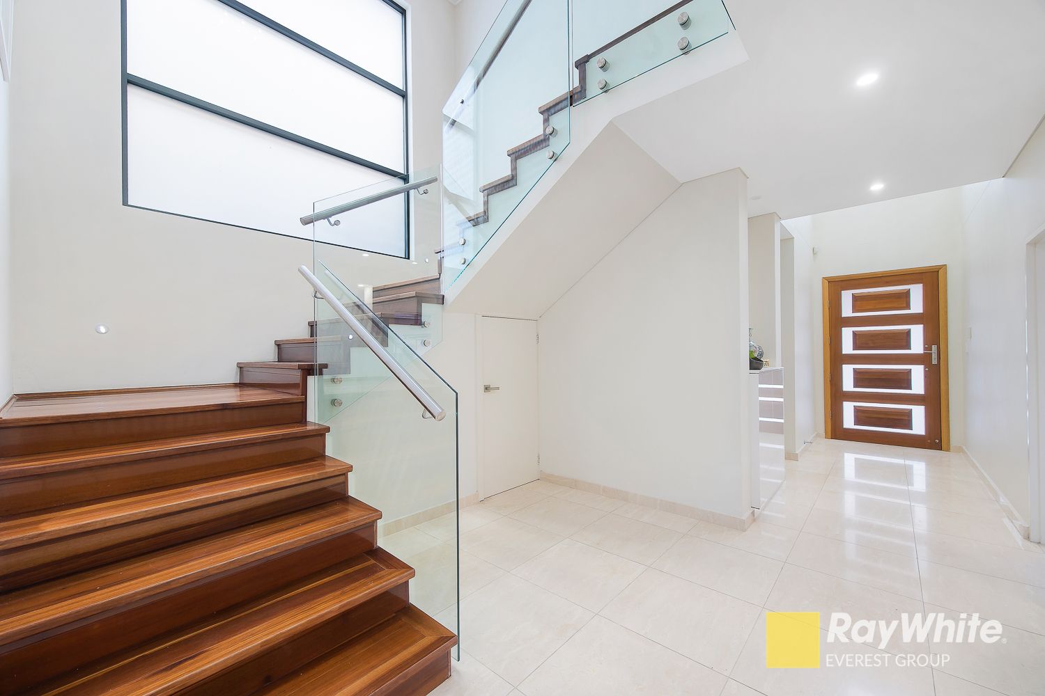 254 Carrington Avenue — photo 8 of 19