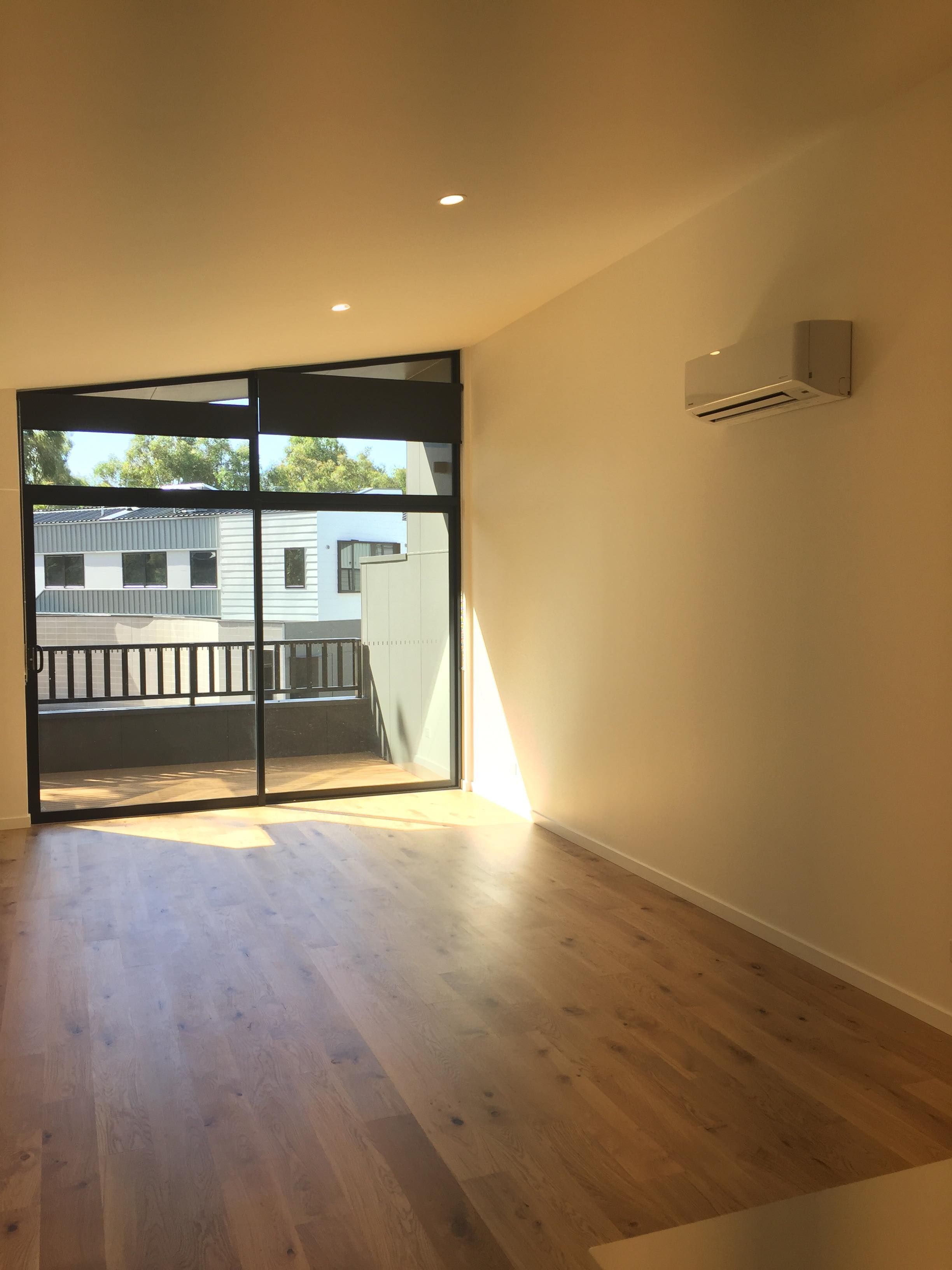 7 Sharp Circuit, Mill Park, VIC 3082