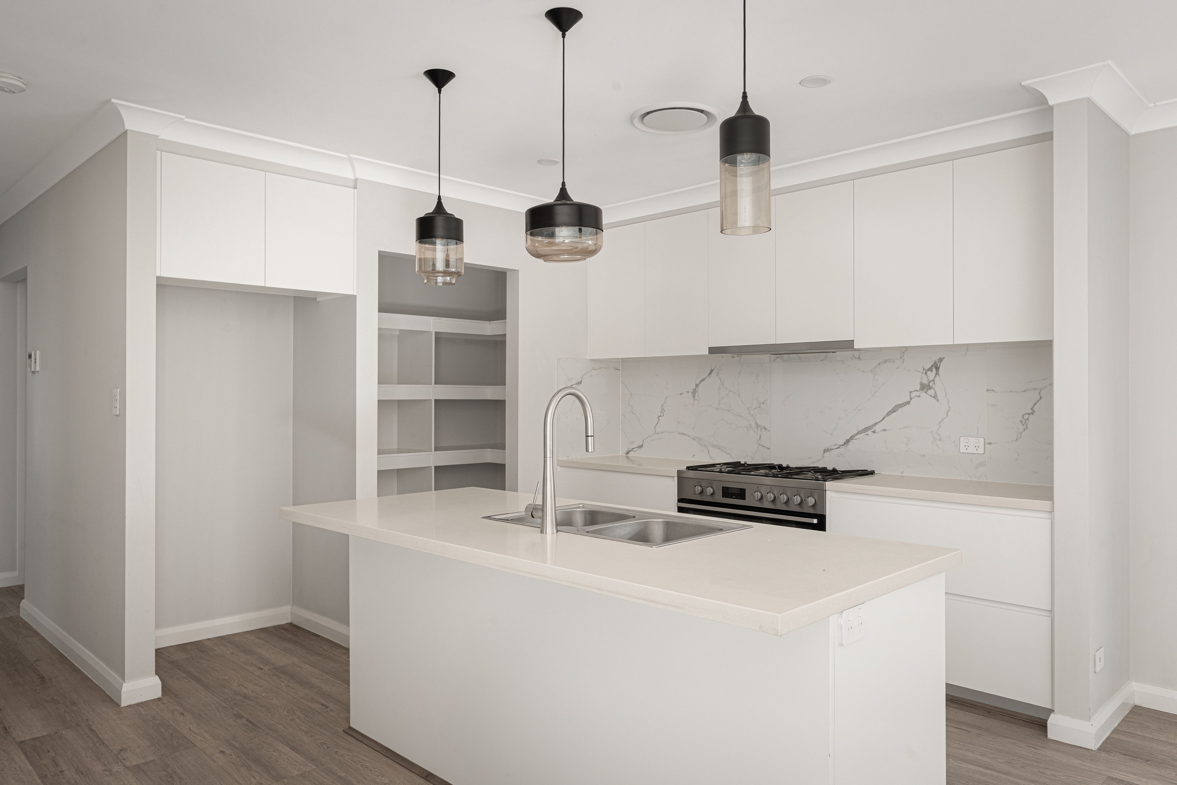 34 Camarero Street — photo 4 of 17
