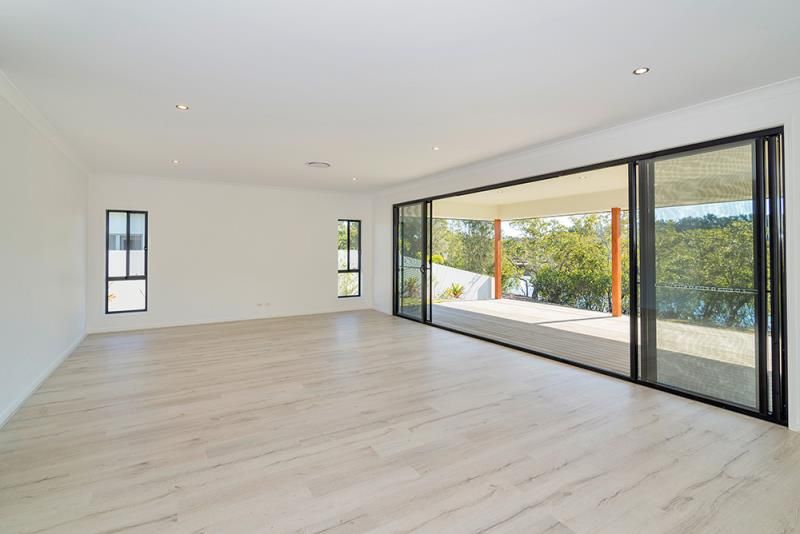 26 Waterside Esplanade, Helensvale, QLD 4212