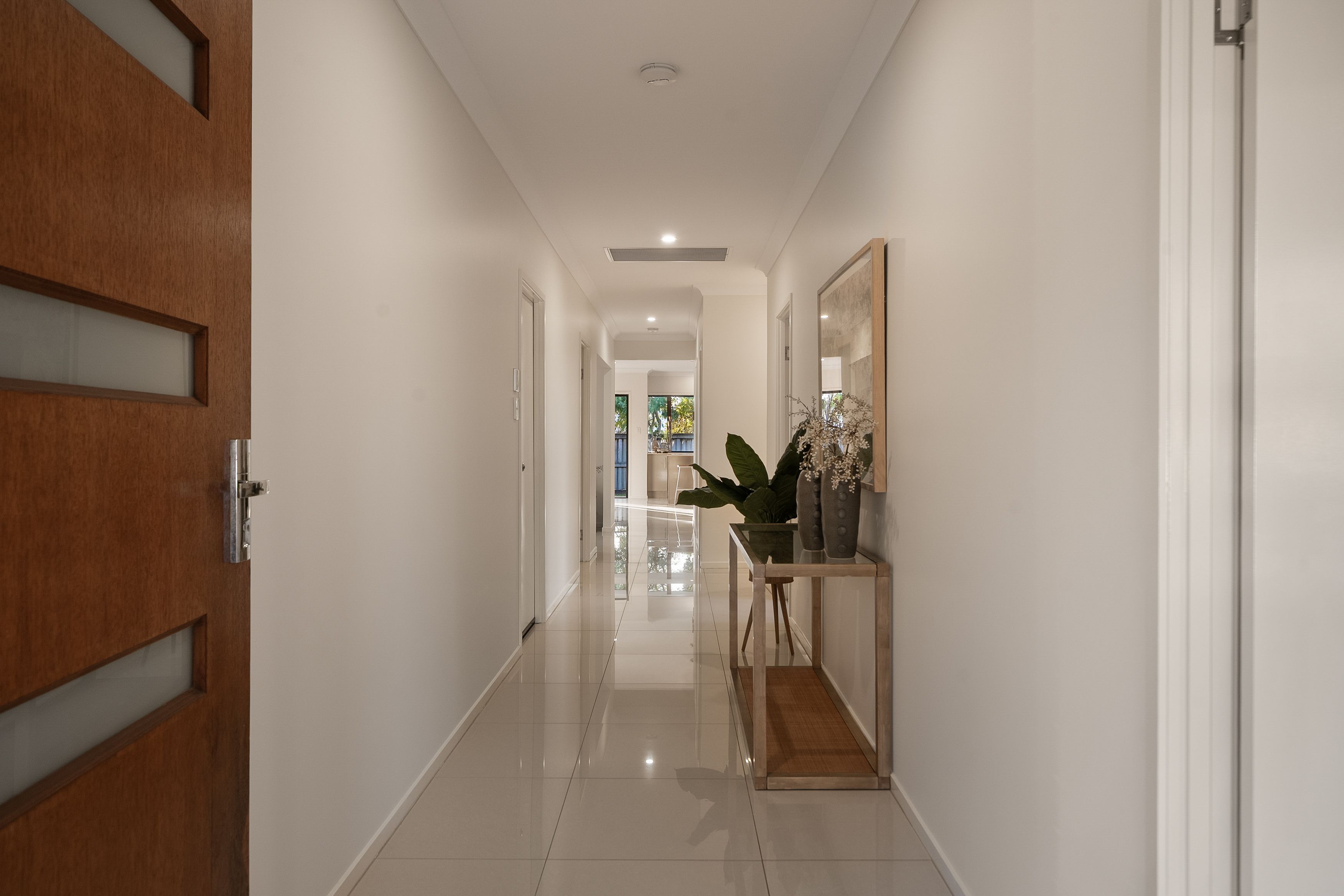 41 Hinton Crescent — photo 5 of 27