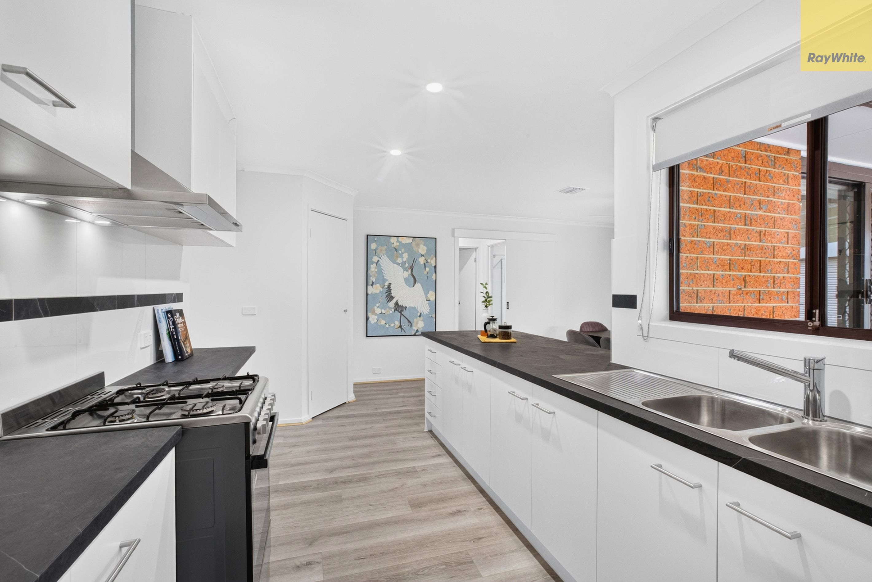 46 Grey Street — photo 4 of 20