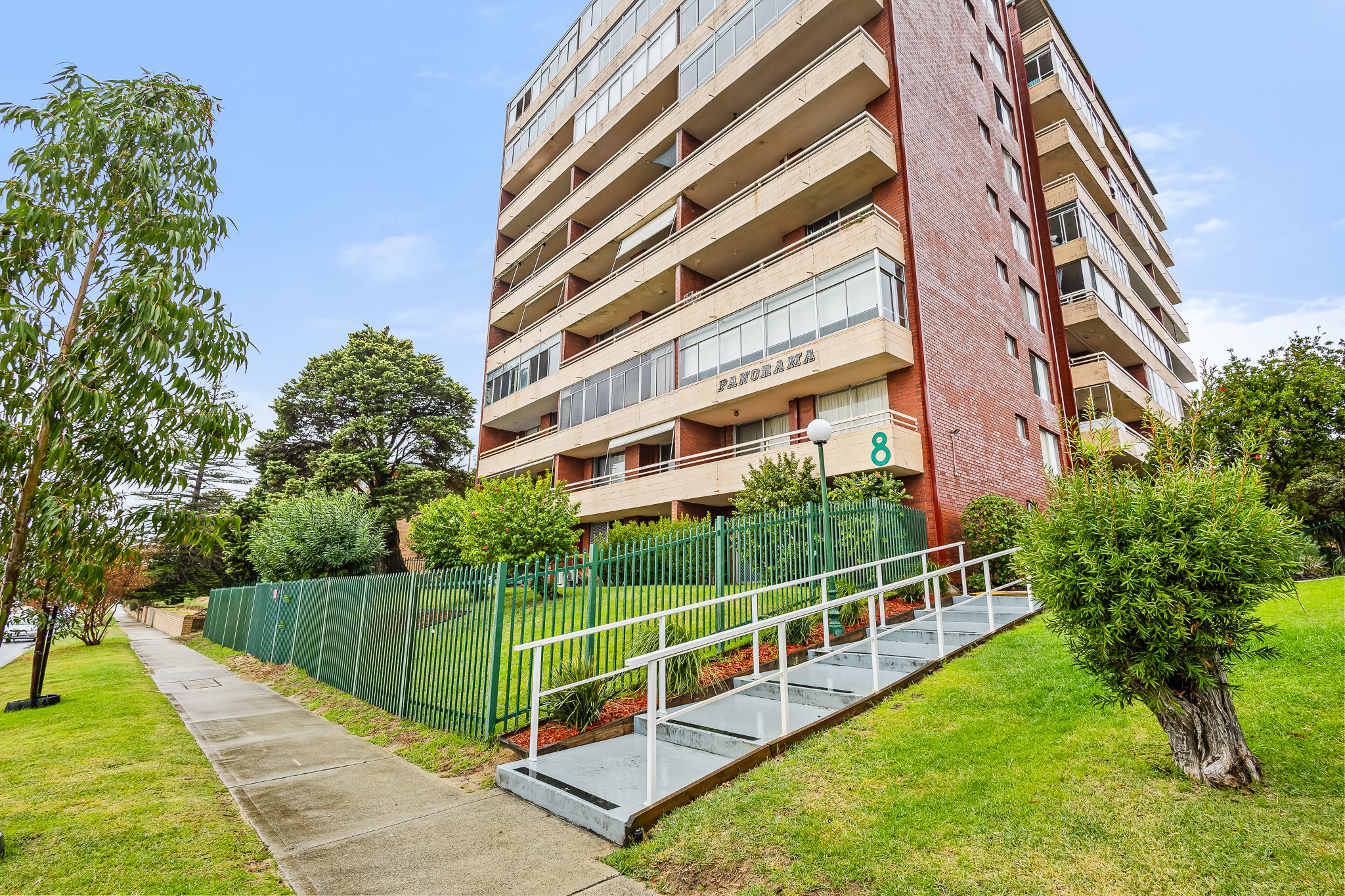 8 Hampton Street, Burswood WA 6100