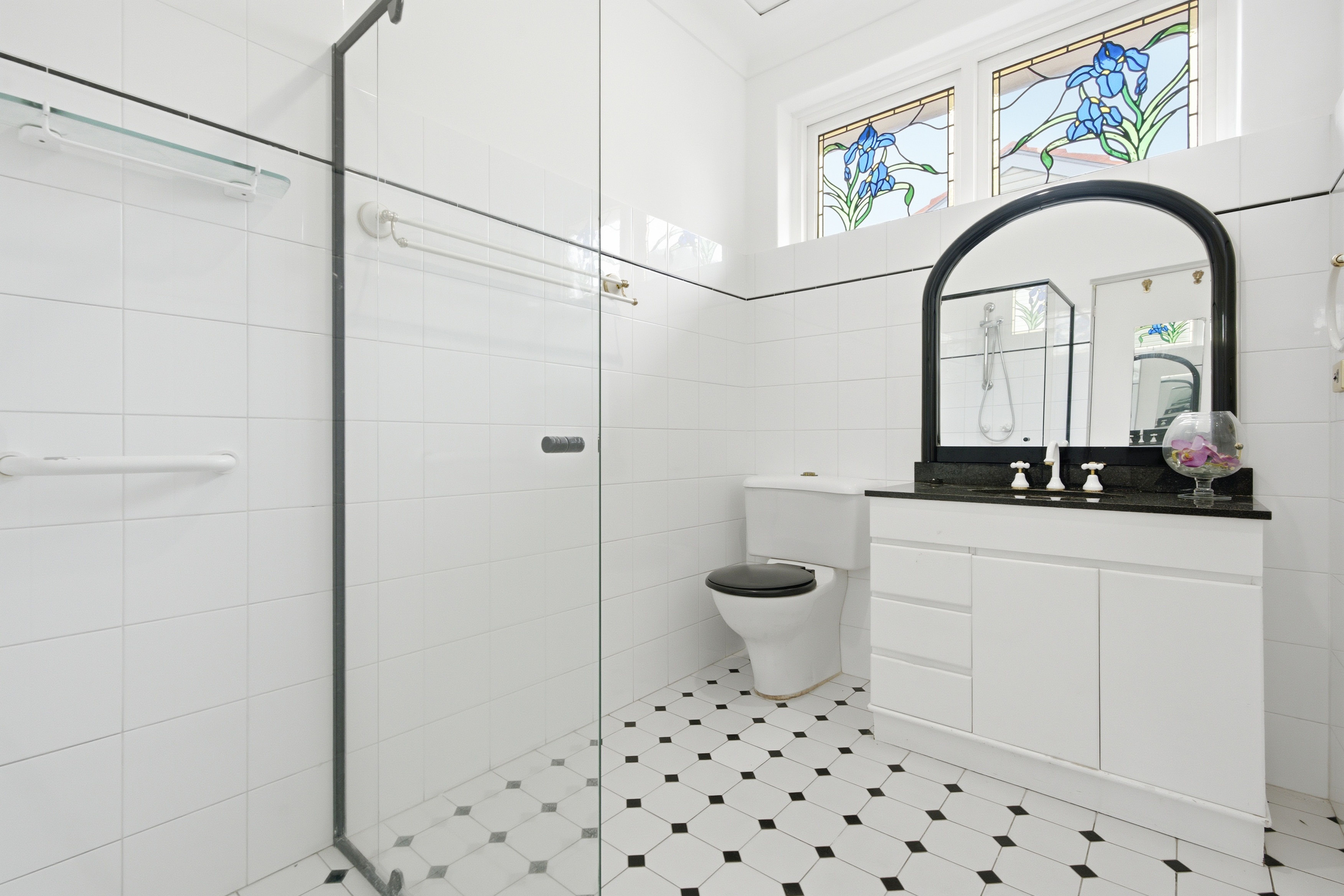 17 Donald Street — photo 10 of 13