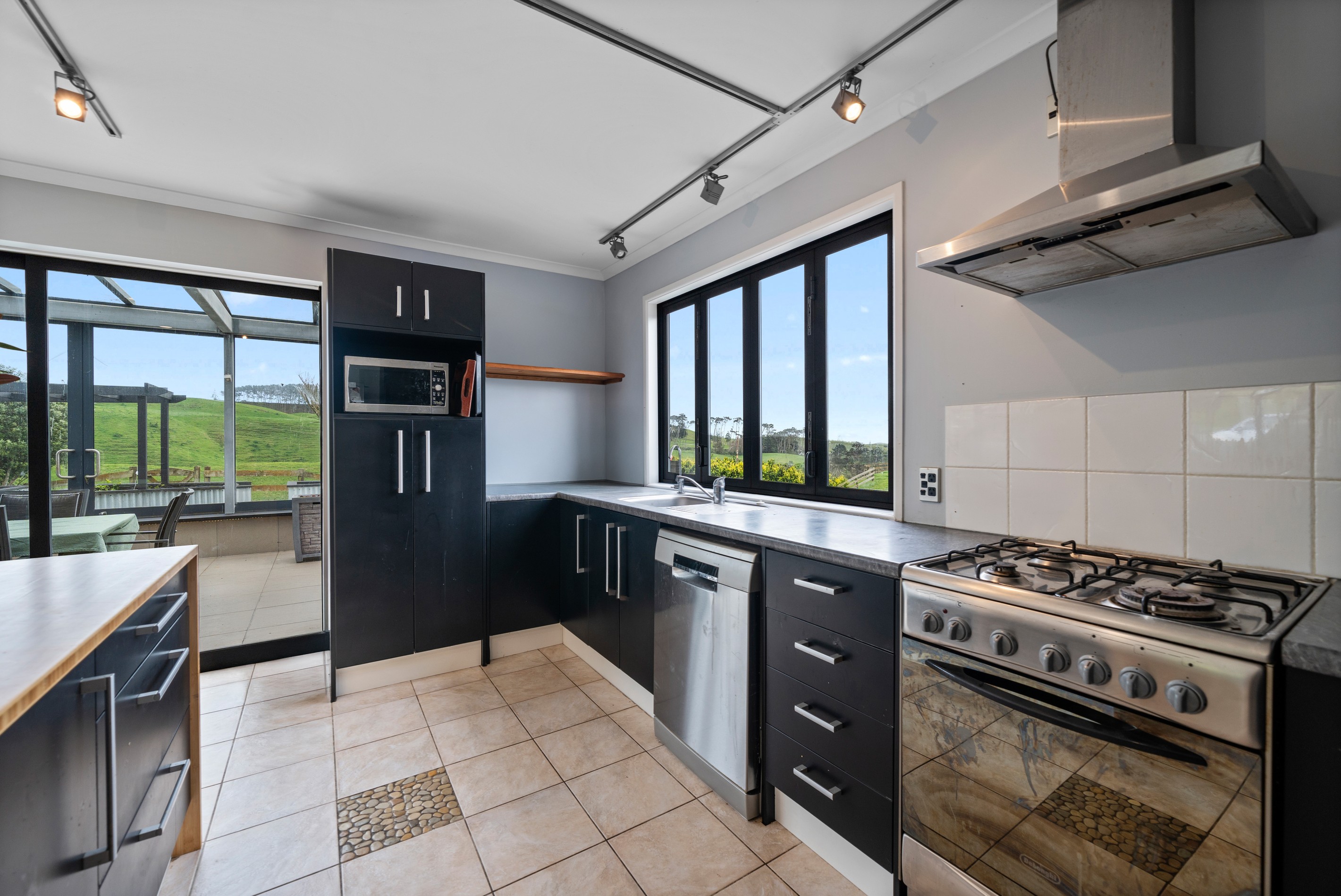 123 Kohekohe-Karioitahi Road, Waiuku, Franklin