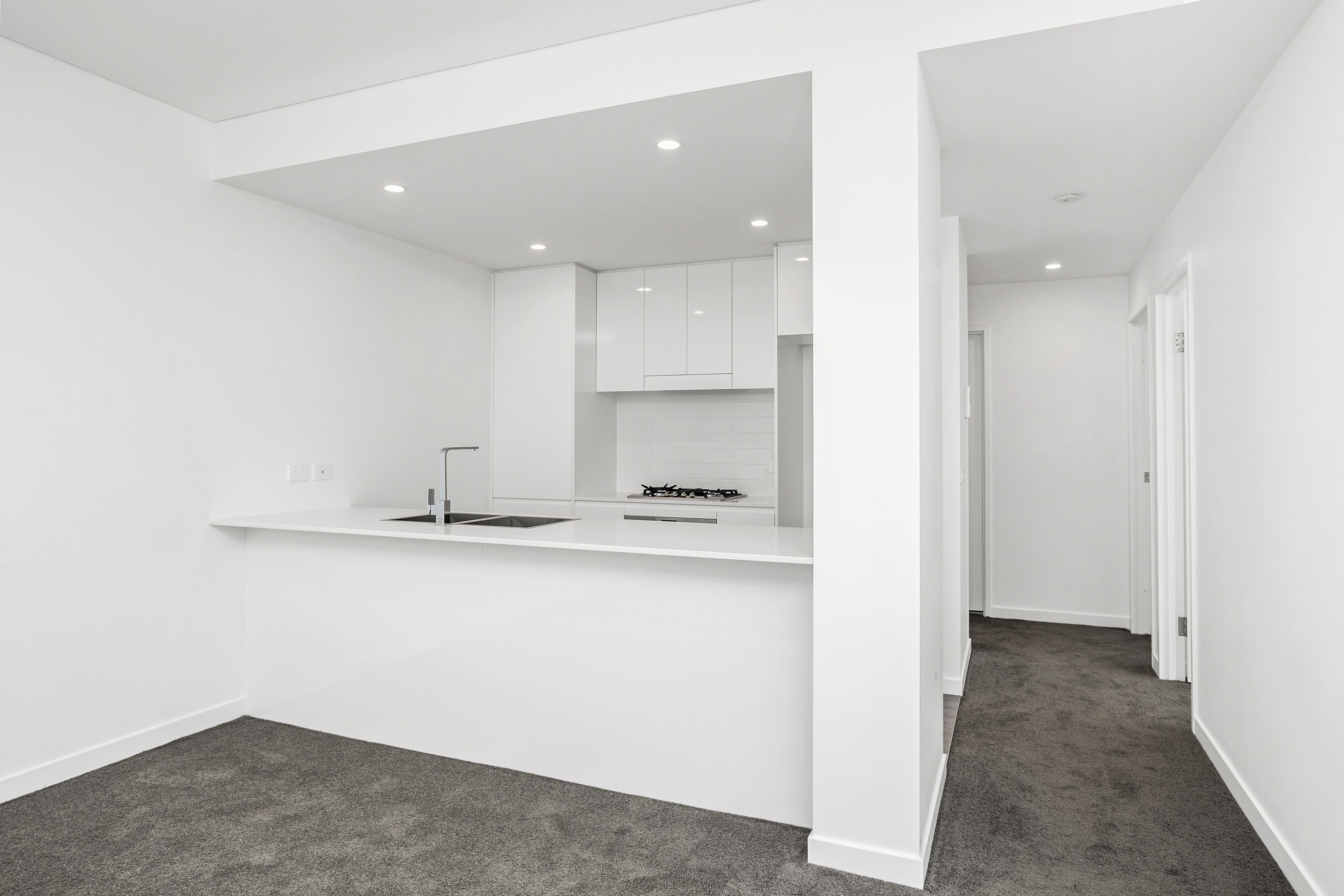 220/1 Evelyn Court, Shellharbour City Centre, NSW 2529