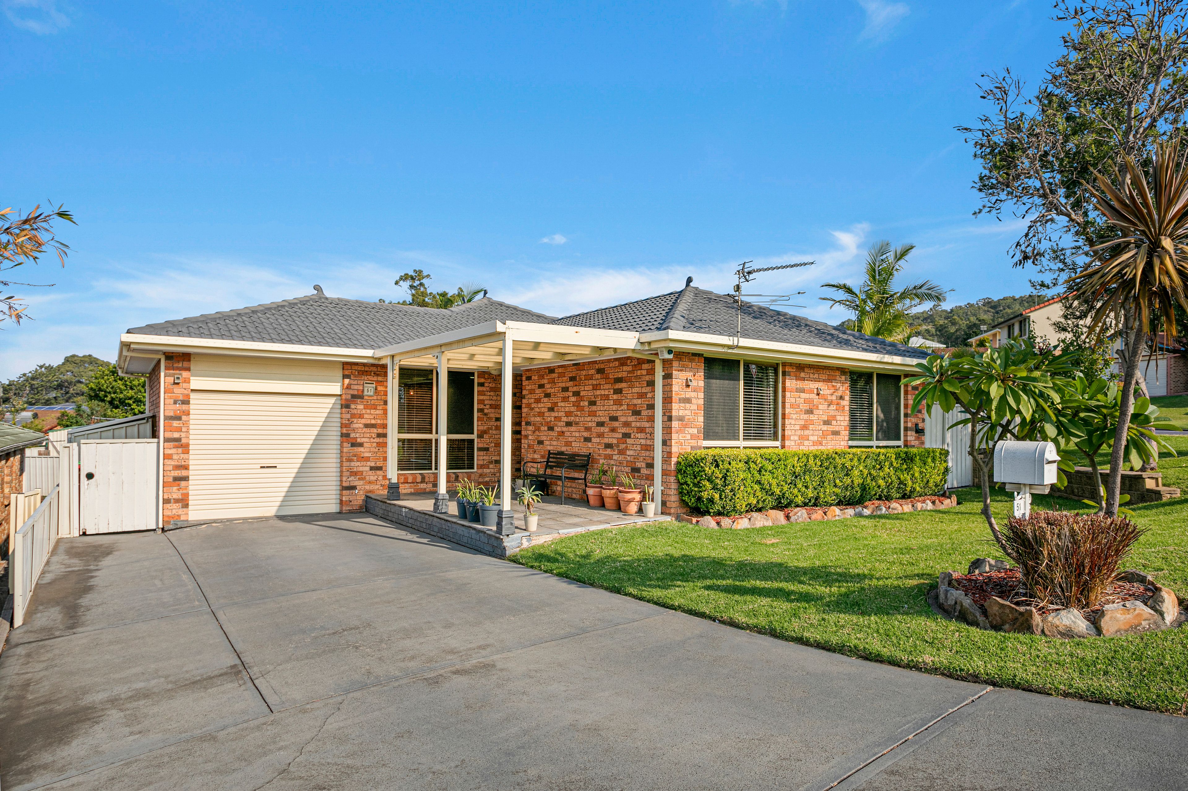 51 Centenary Road, Albion Park NSW 2527