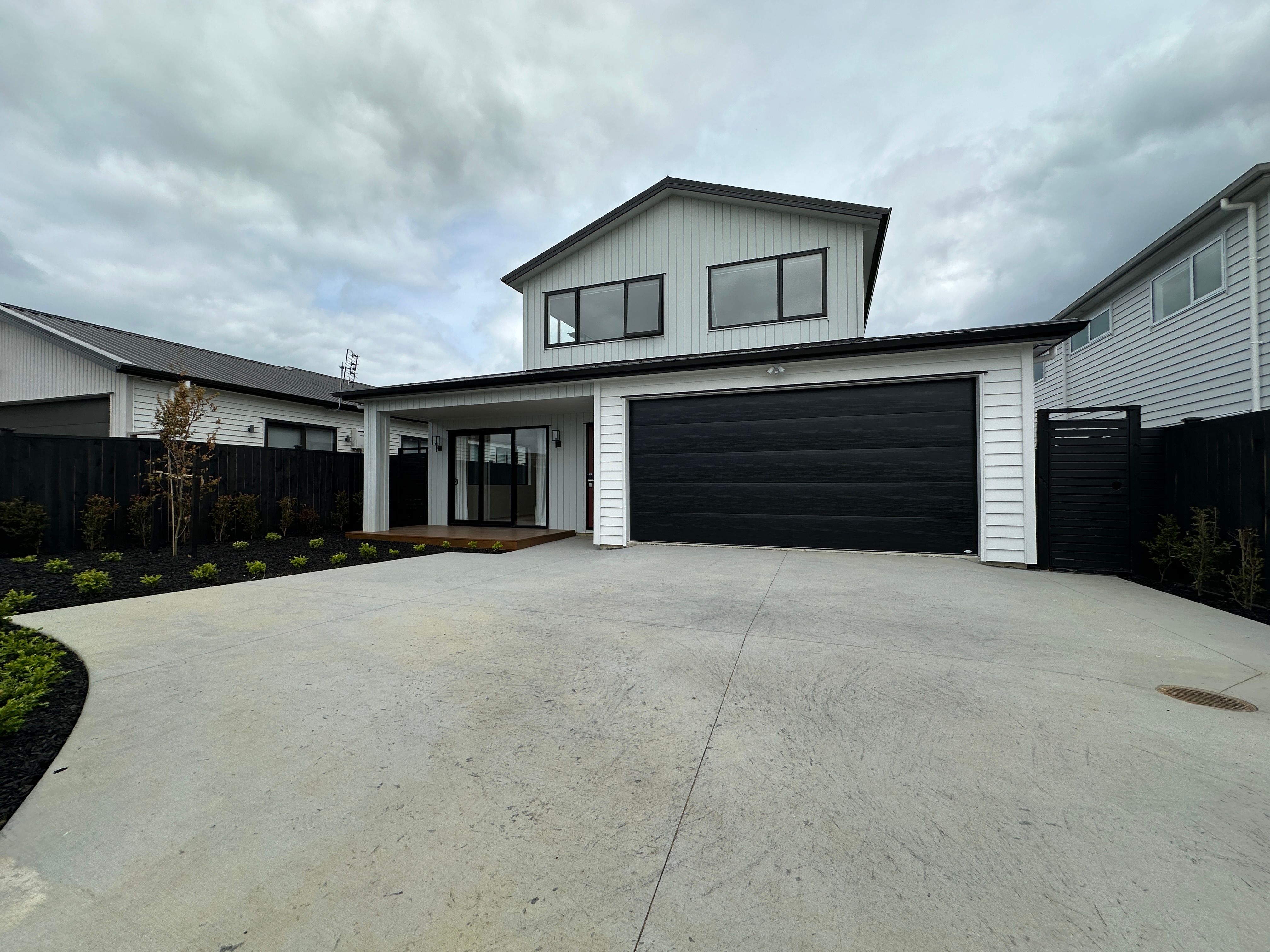 33 Ta Moko Drive, Gulf Harbour, Rodney