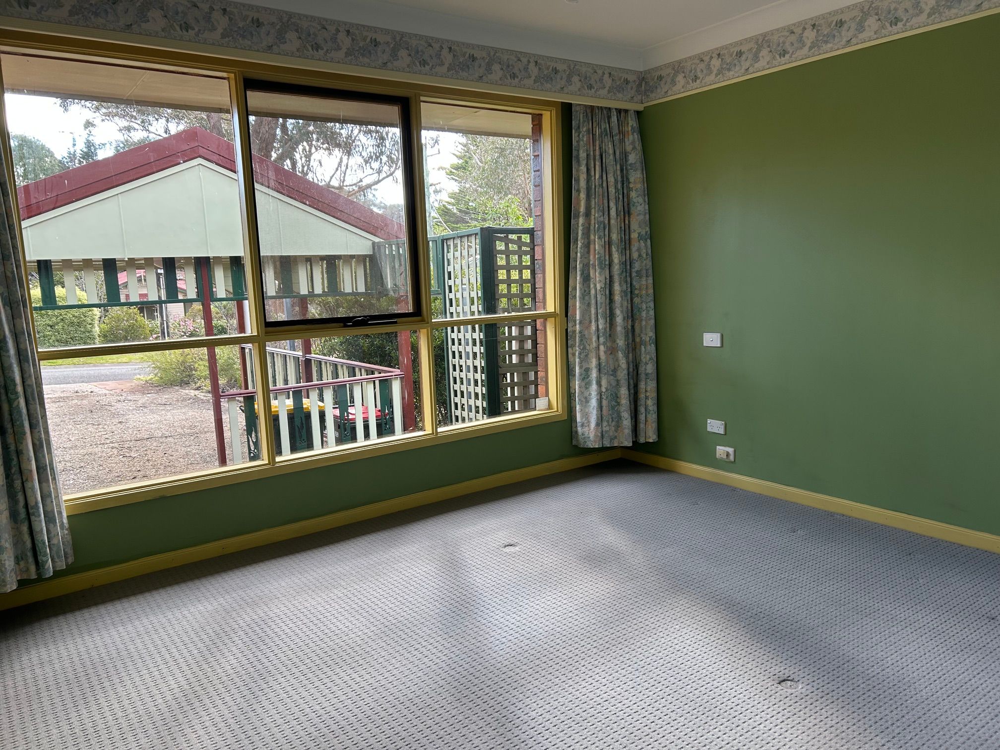 25 St Andrews Avenue — photo 5 of 10