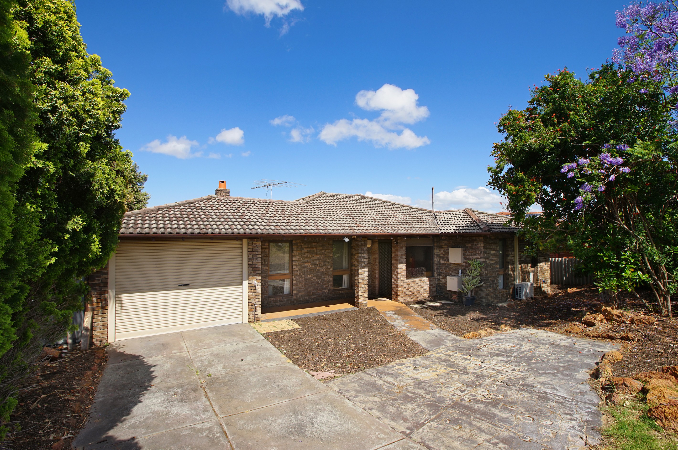 6 Davies Crescent, Kardinya, WA 6163