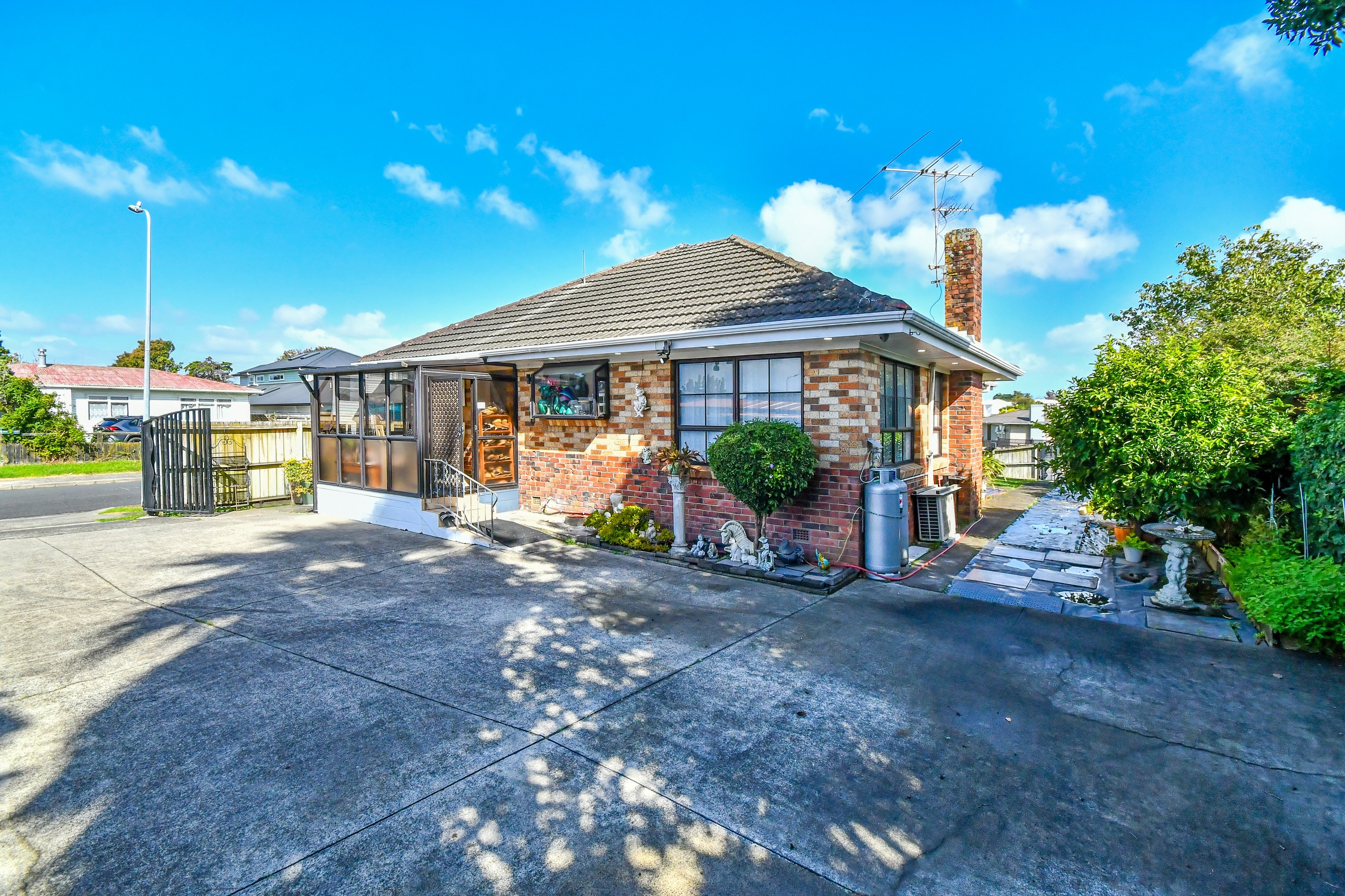 1 Swaffield Road, Papatoetoe, Manukau City