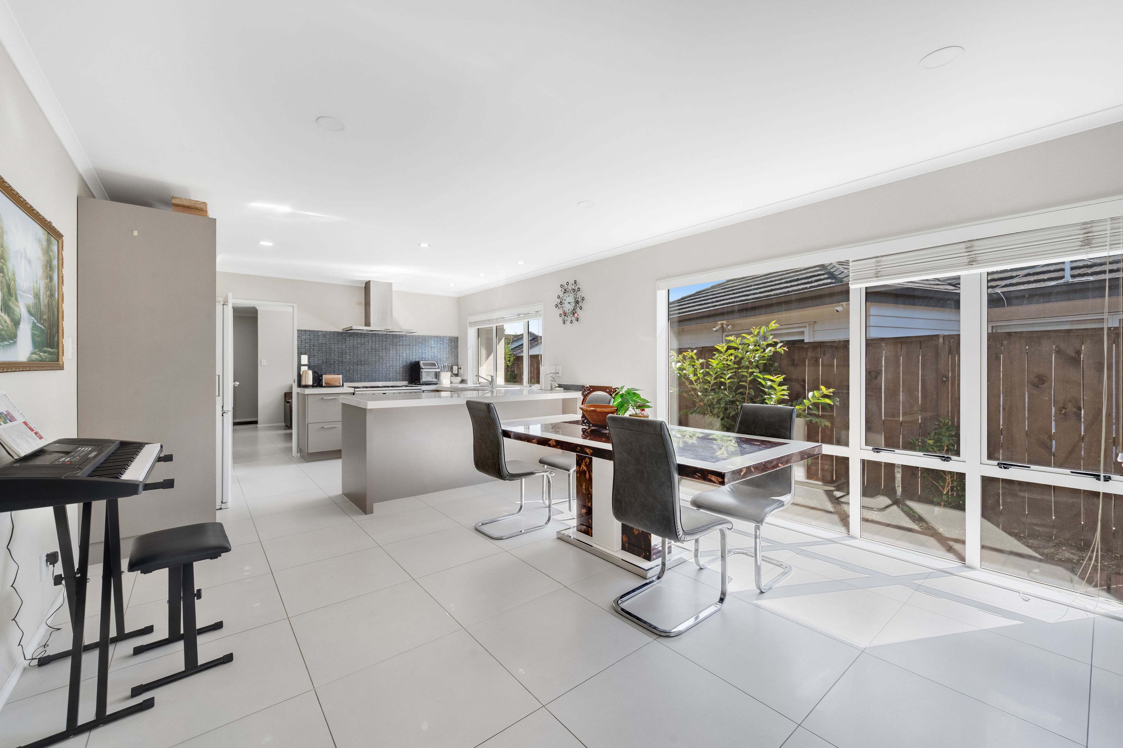 8 Reno Way, Flat Bush, Manukau City