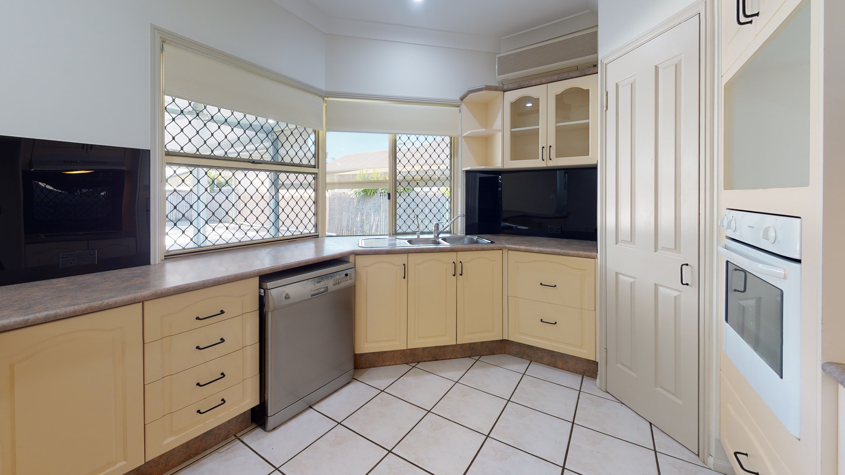 31 Fielding Way, Kirwan, QLD 4817