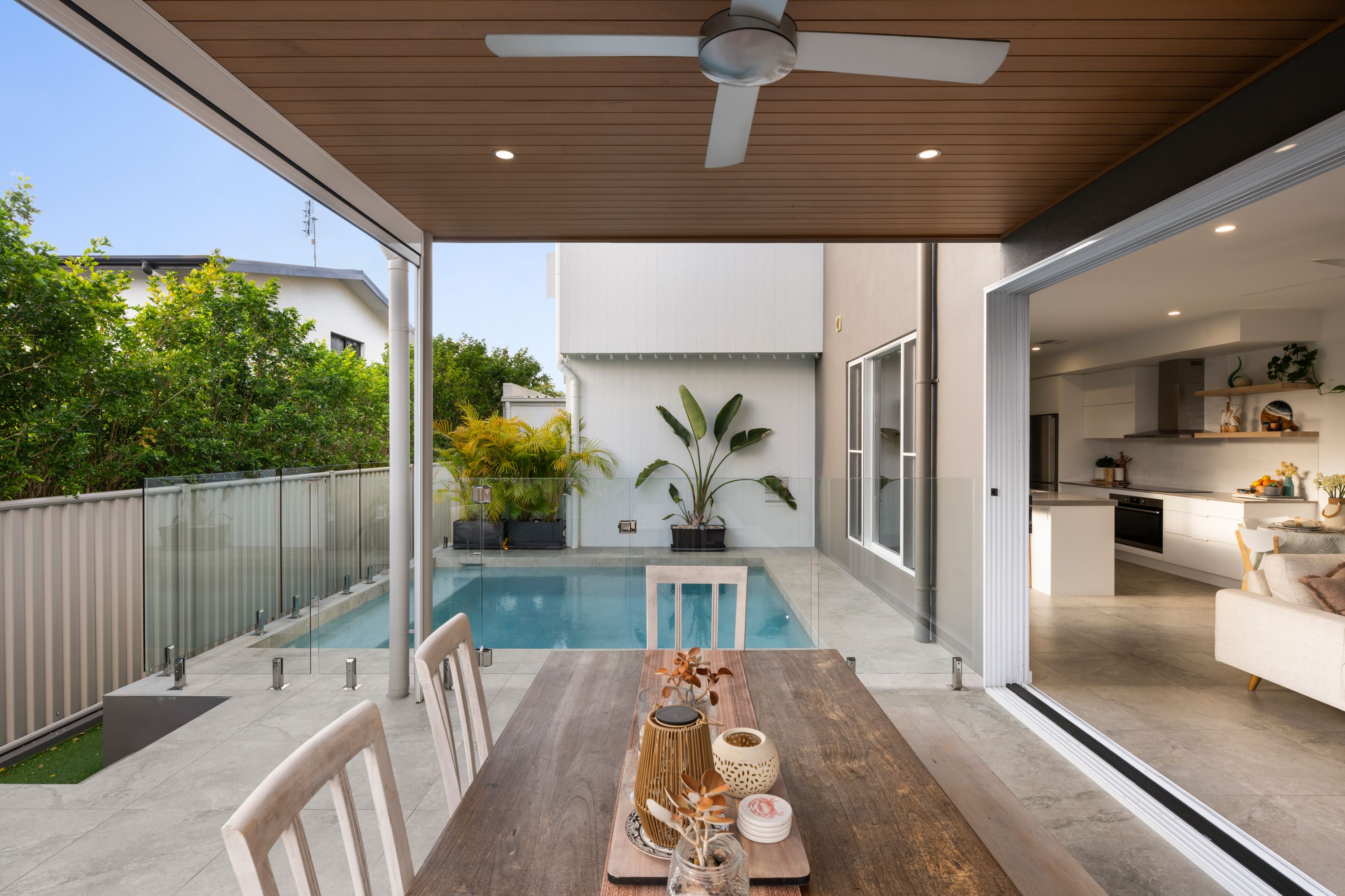 2/19 Broadsea Avenue — photo 4 of 25