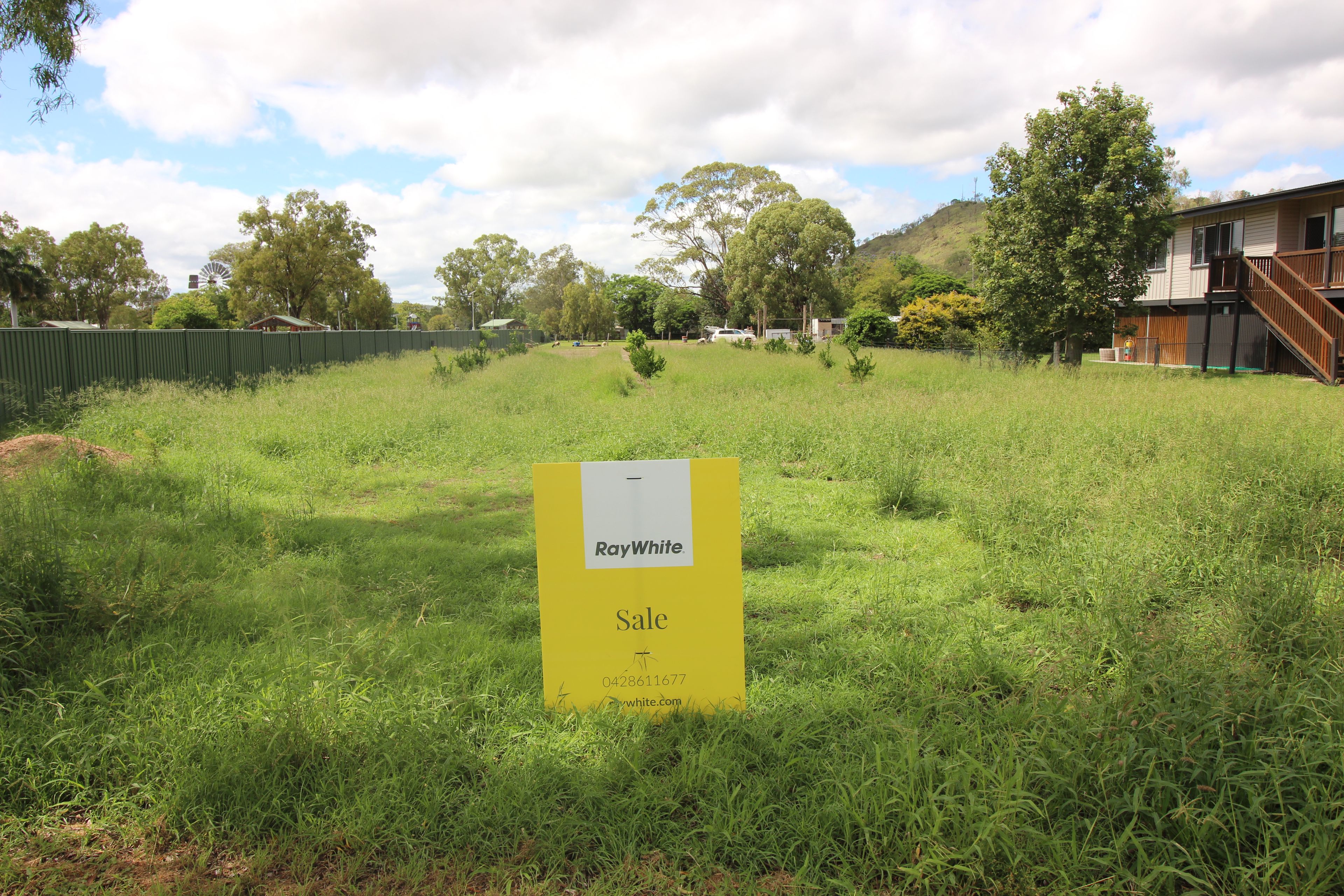 33 Warton Street, Gayndah QLD 4625