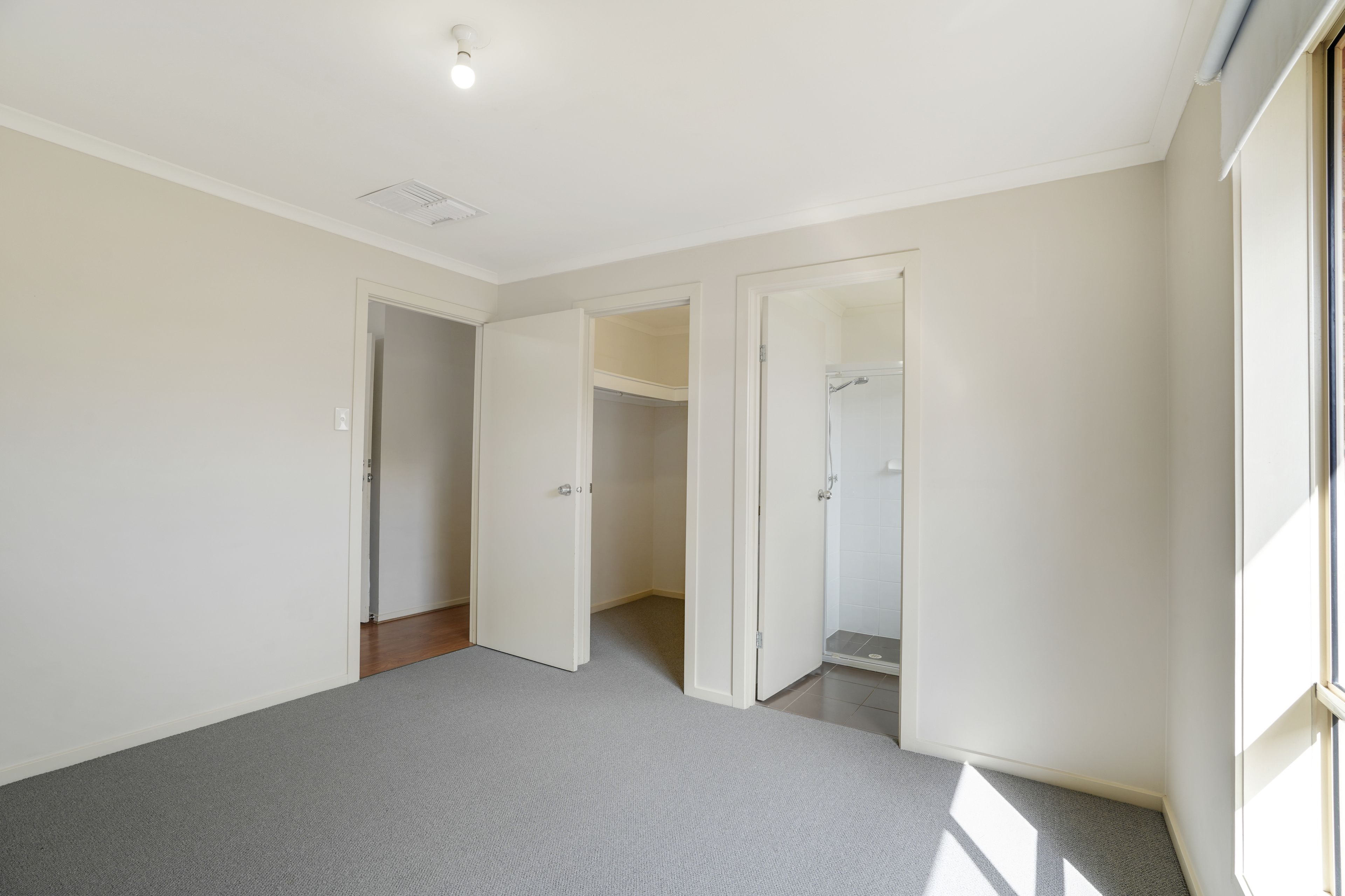 6 Dyson Street — photo 10 of 18