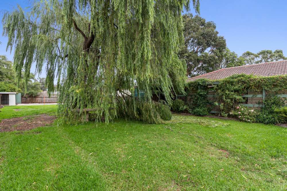 24 Chandra Drive, Kilsyth, VIC 3137