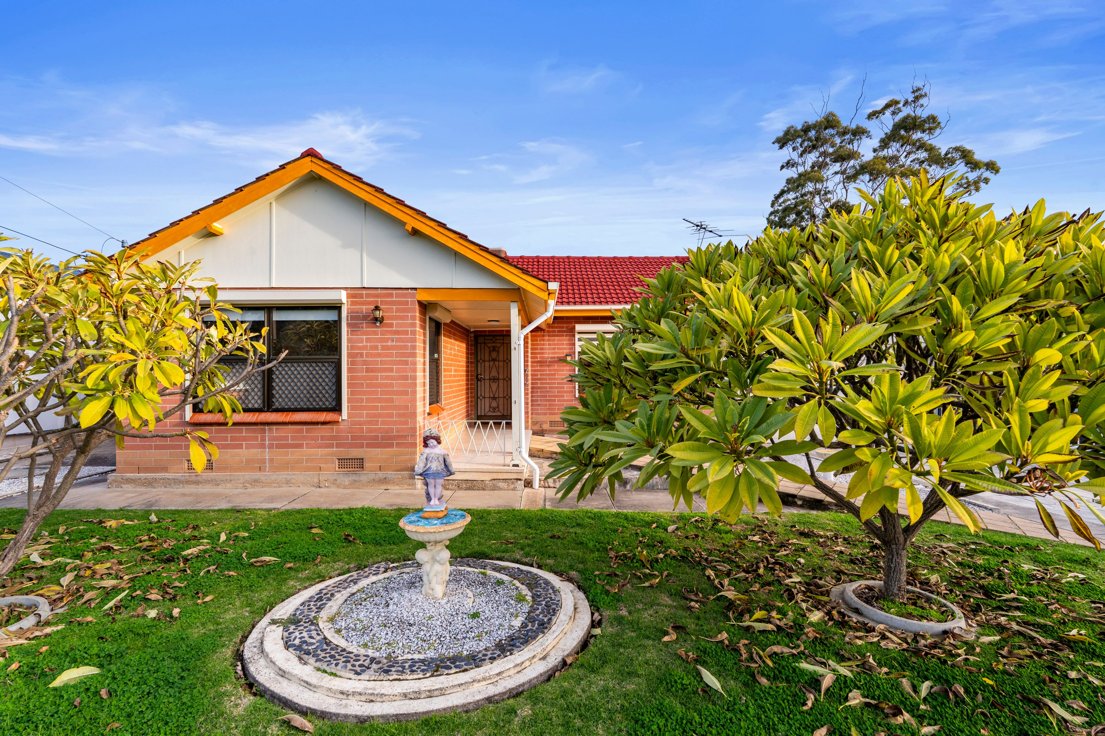 23 Thorne Crescent, Mitchell Park, SA 5043