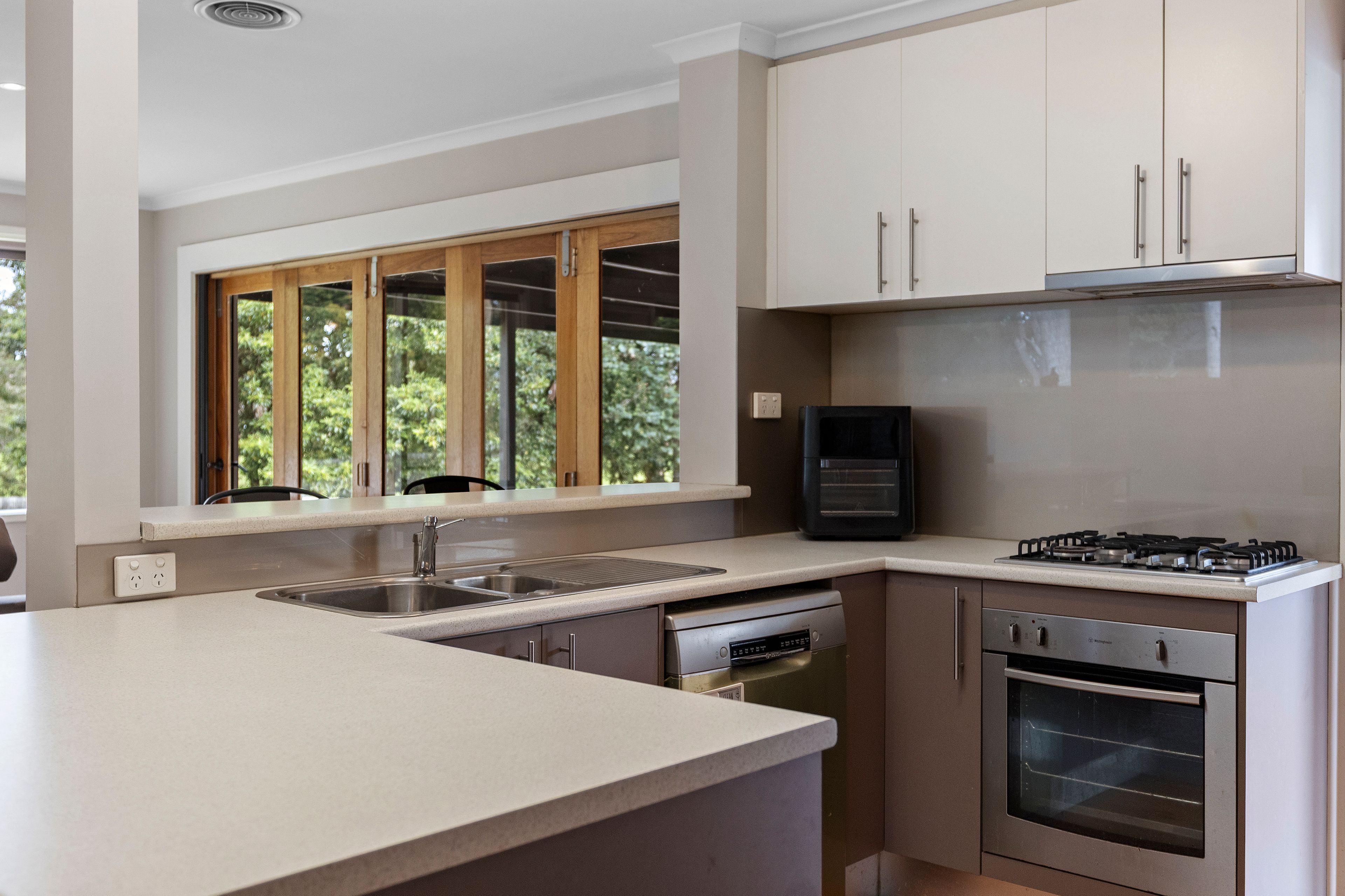 14 Redwood Court — photo 6 of 19