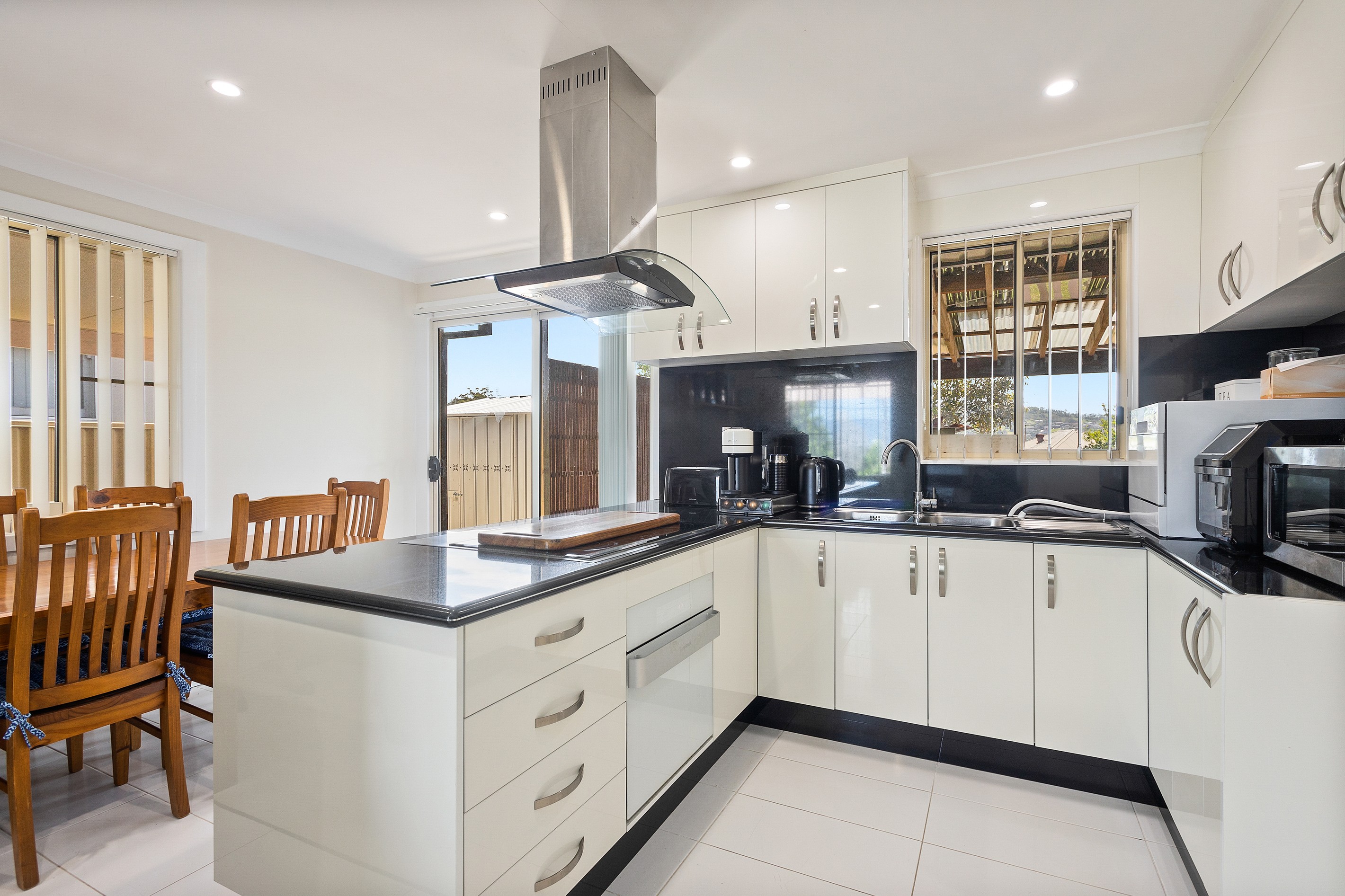 502 Northcliffe Drive, Berkeley, NSW 2506