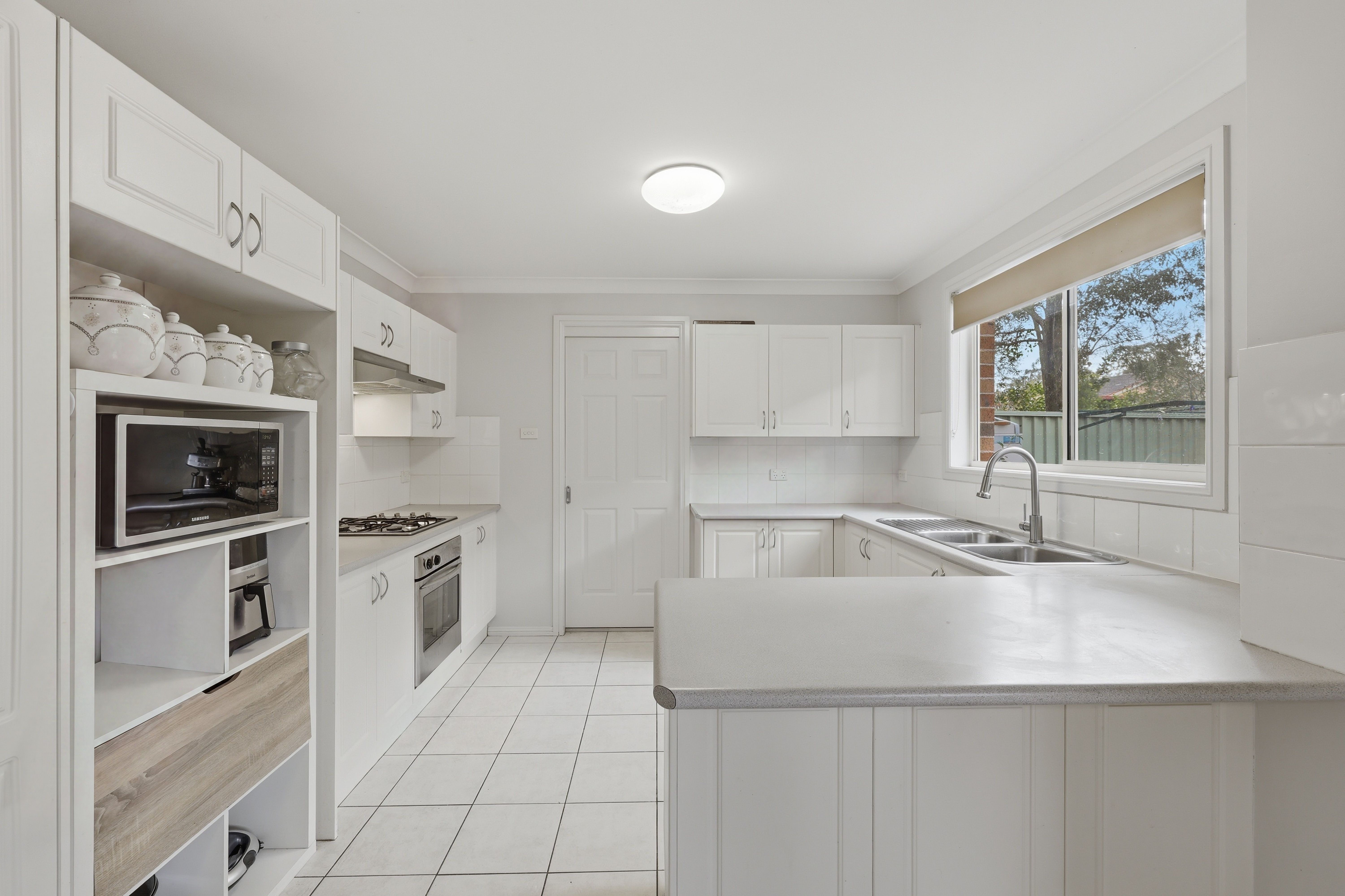 10/16 Hillcrest Road, Quakers Hill, NSW 2763