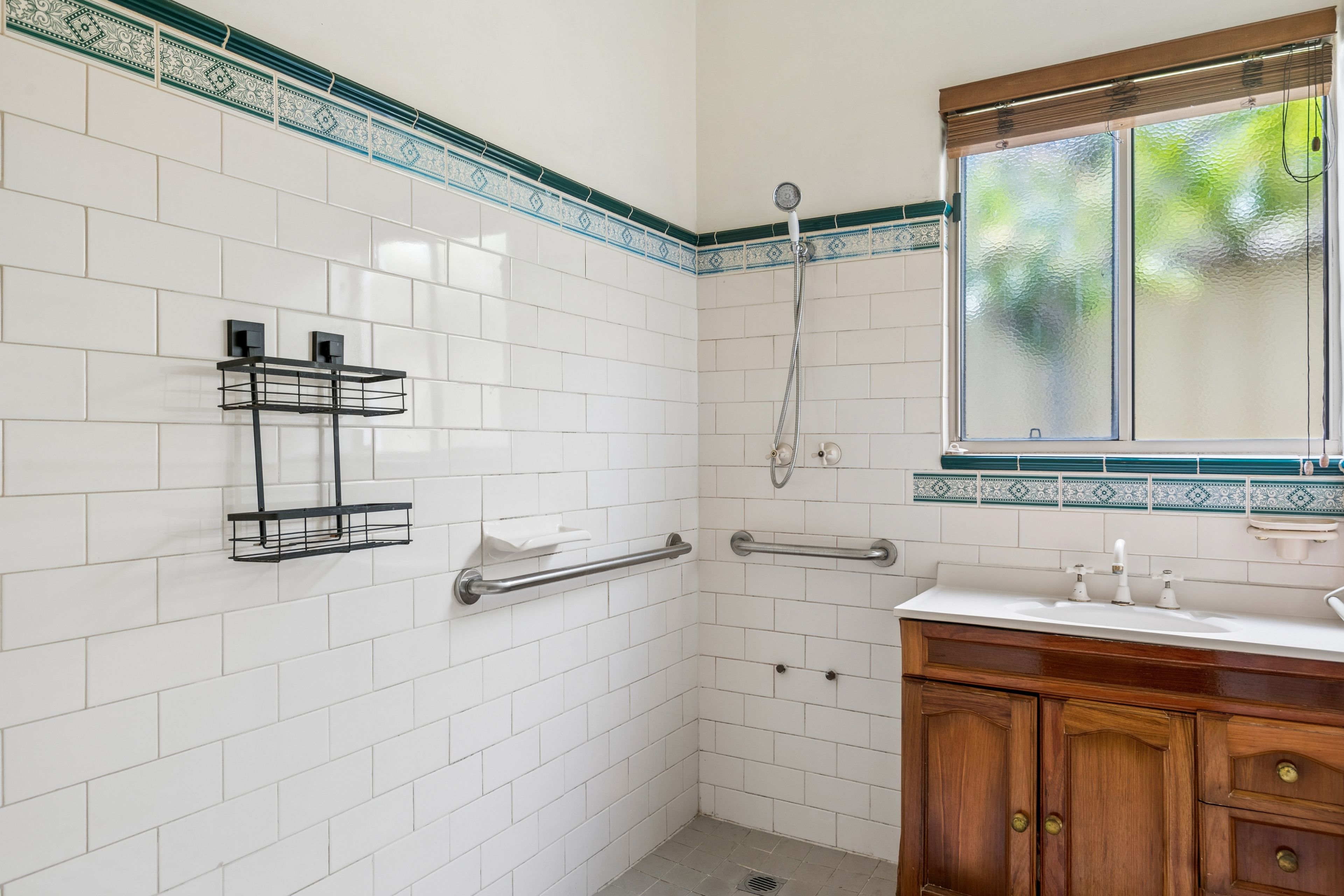 26 Gardner Street — photo 11 of 12