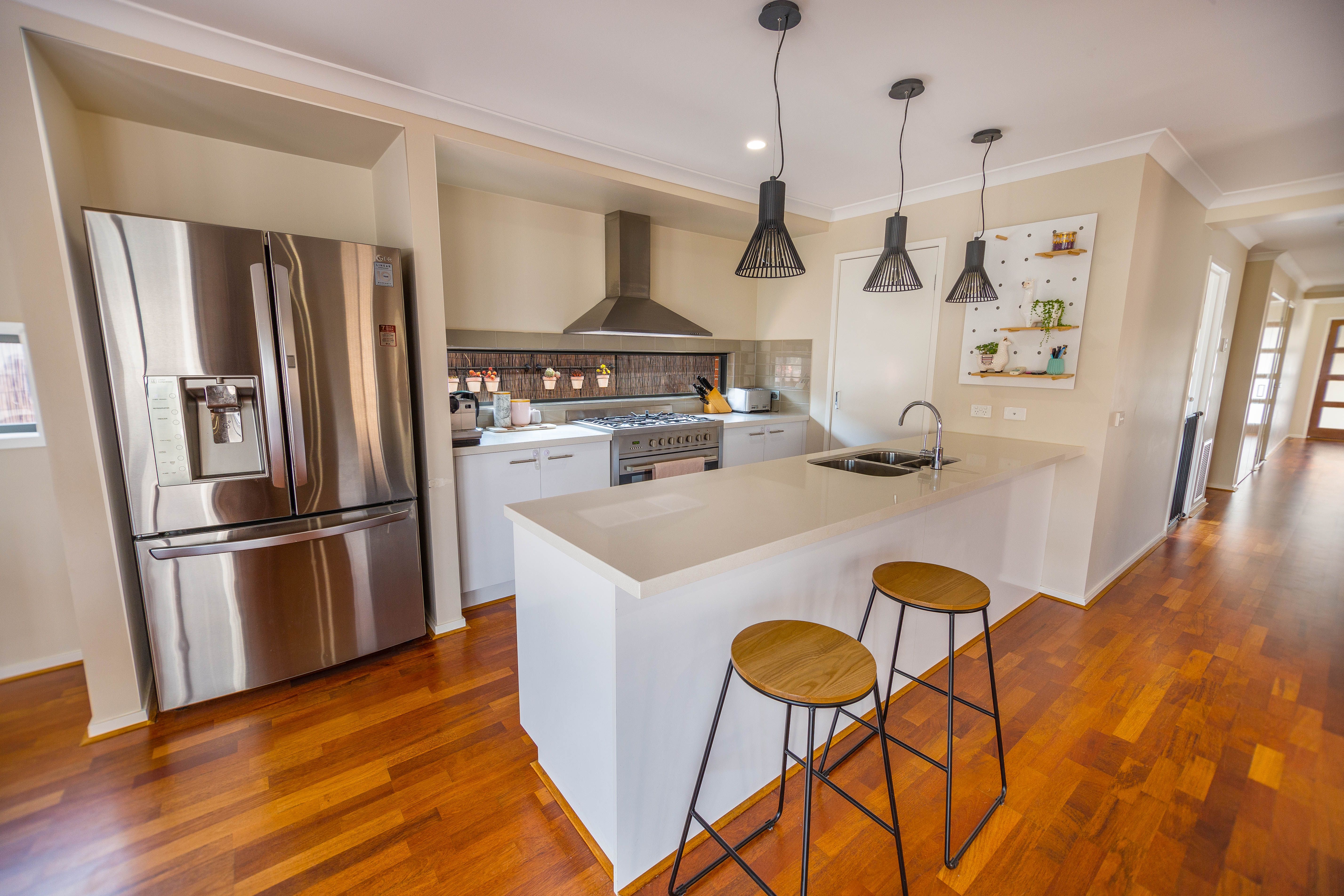14 Illawarra Avenue, Clyde, VIC 3978