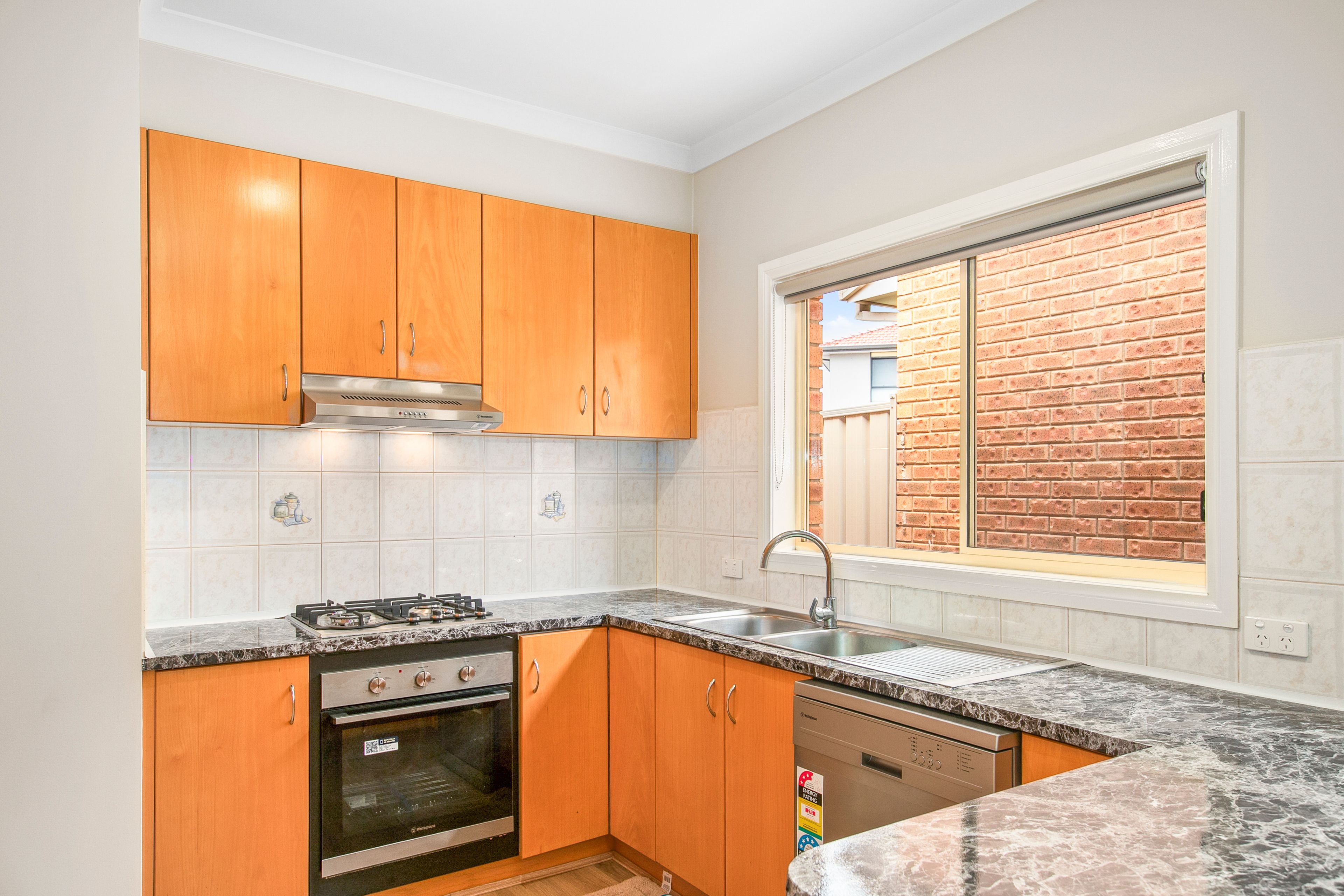 2/2 Aquanita Crescent, Keilor Downs, VIC 3038