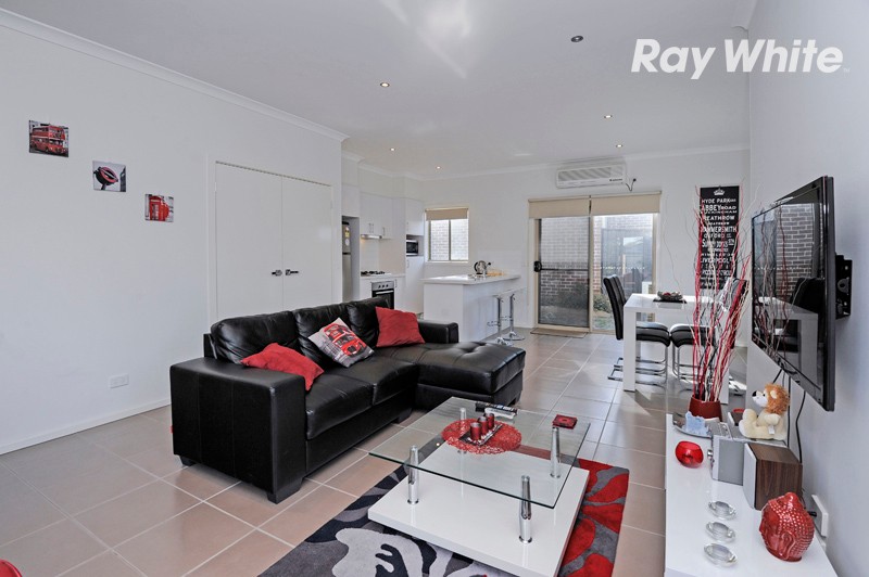 25 Yumbarra Parade, Wollert, VIC 3750