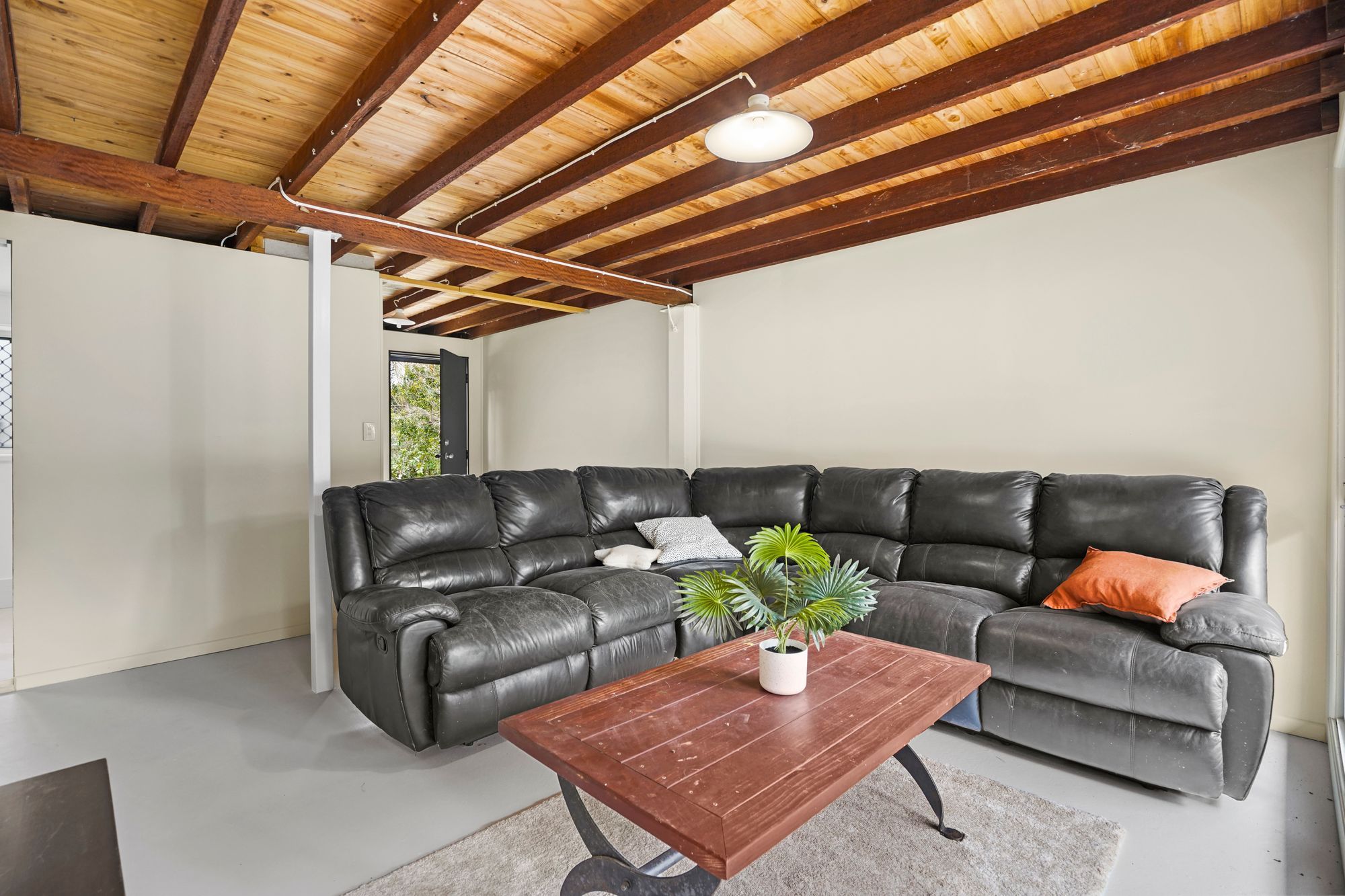 37 Minoa Street — photo 8 of 19