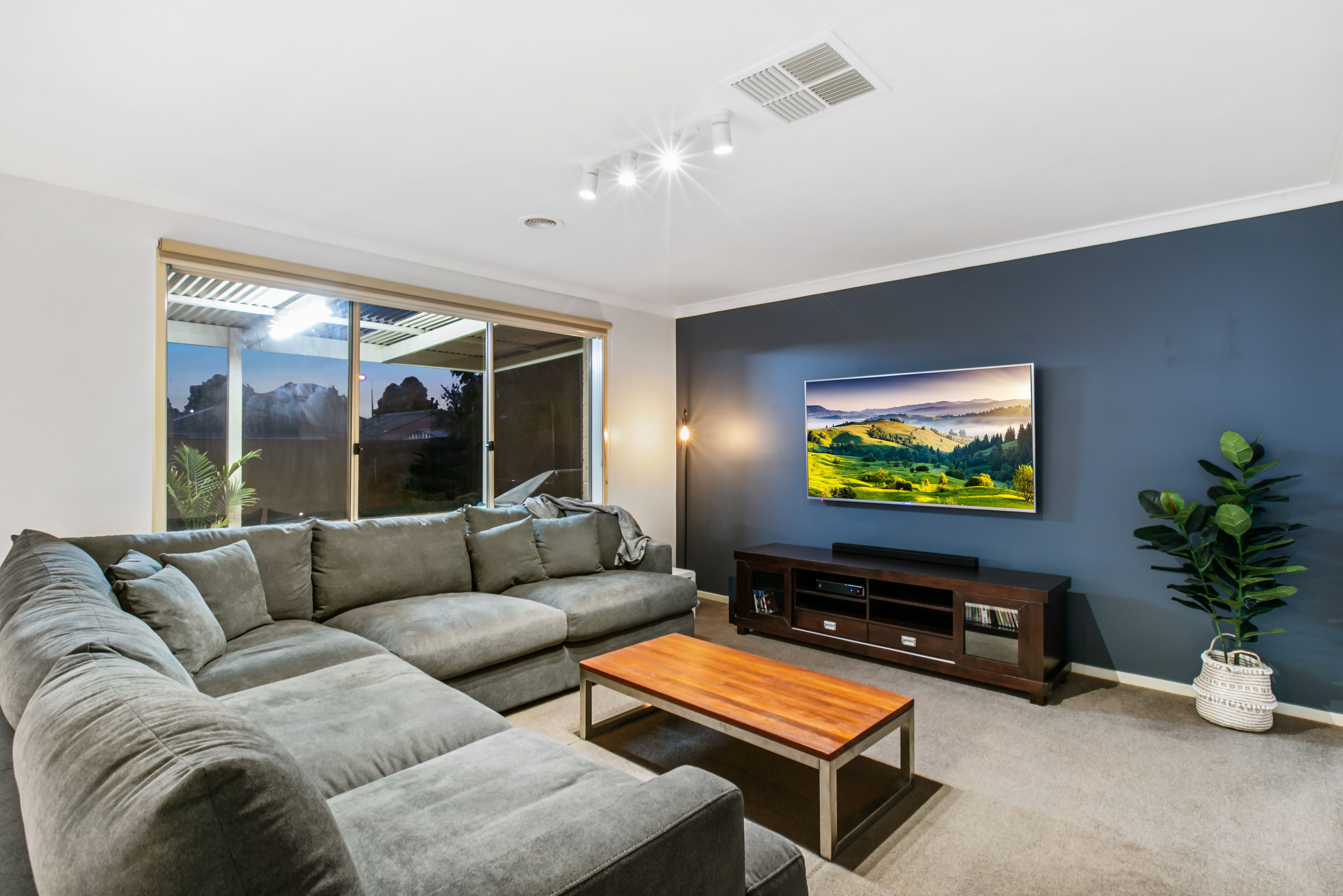 3 Azalea Avenue, Pakenham, VIC 3810