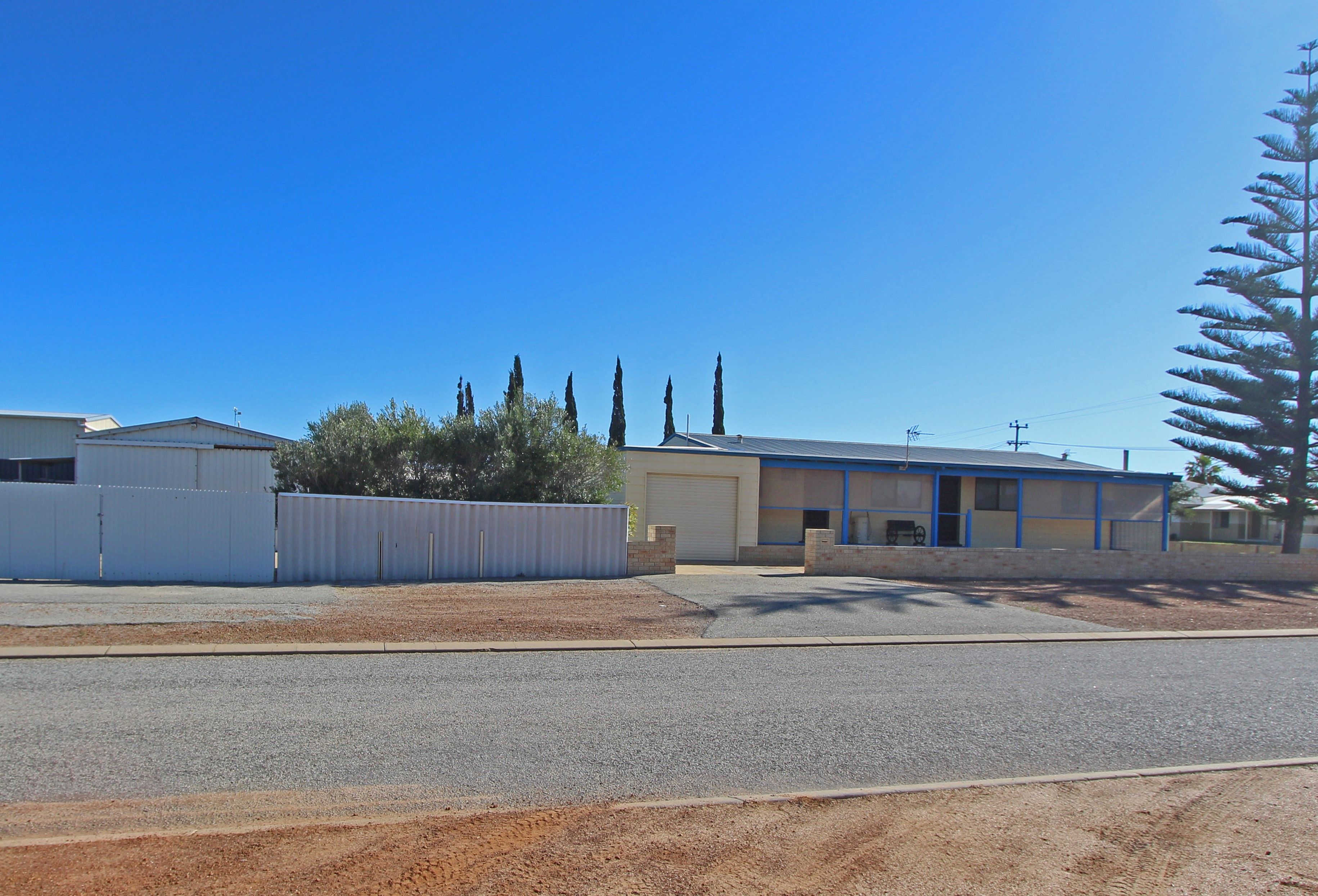 2 Avocet Street, Jurien Bay, WA 6516
