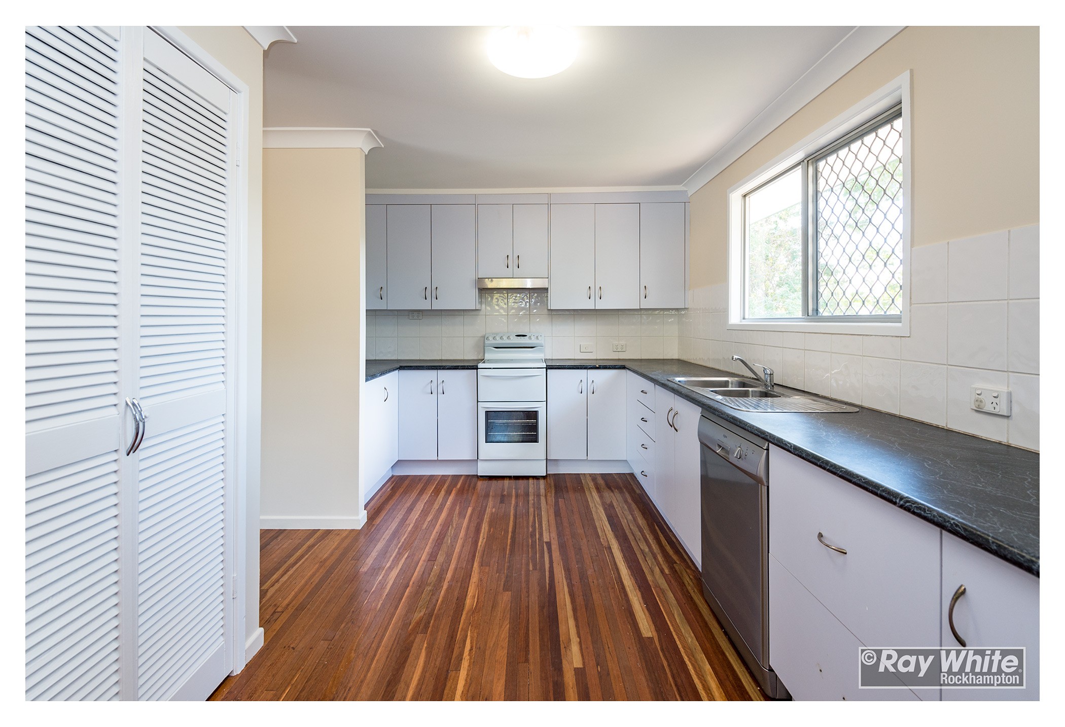313 Blanchfield Street, Koongal, QLD 4701