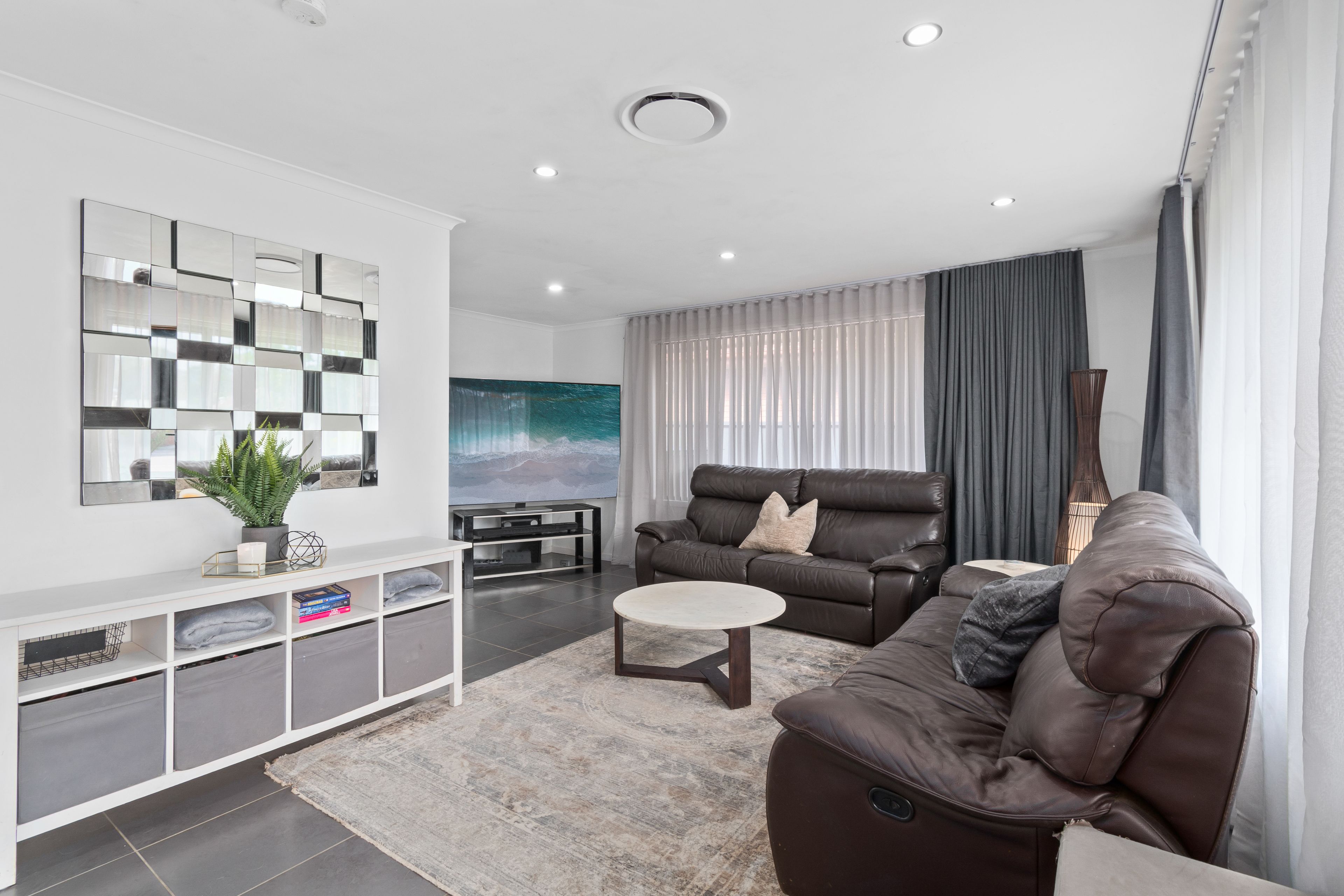 15 Parkdale Avenue, Horsley, NSW 2530