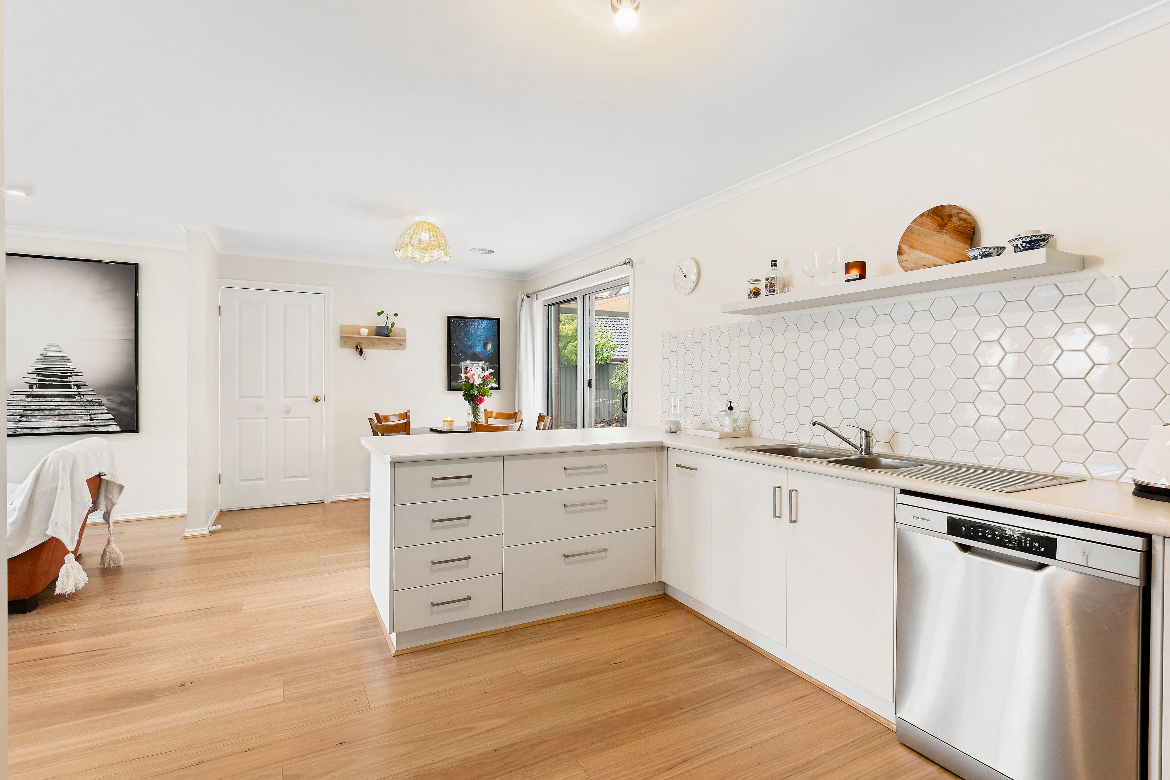 6 Correa Court, Mount Helen, VIC 3350