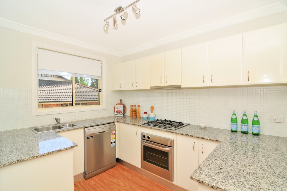 8/161 Targo Road, Girraween, NSW 2145