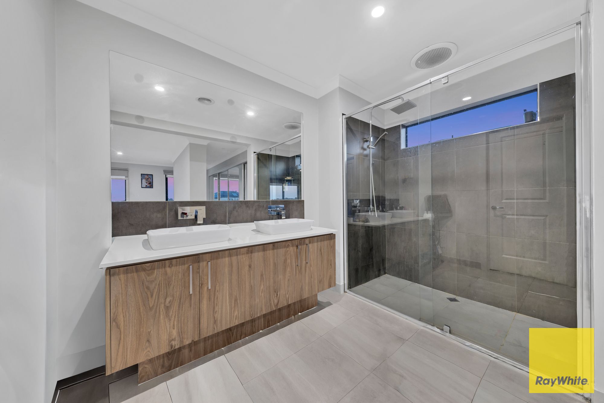 32 Samsara Avenue — photo 16 of 29