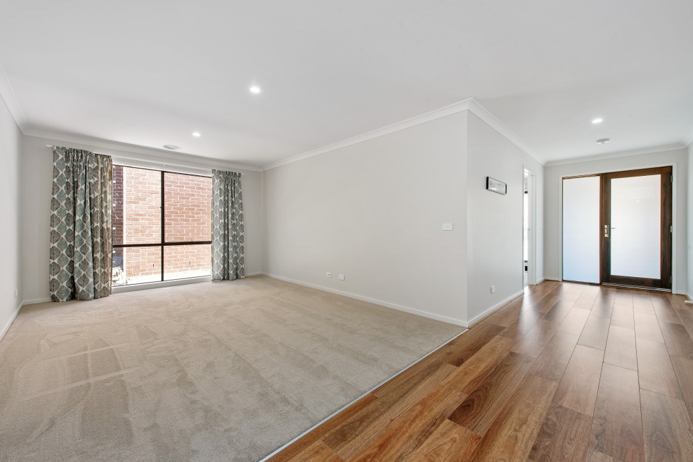 10 Rocklea Drive, Wantirna South, VIC 3152
