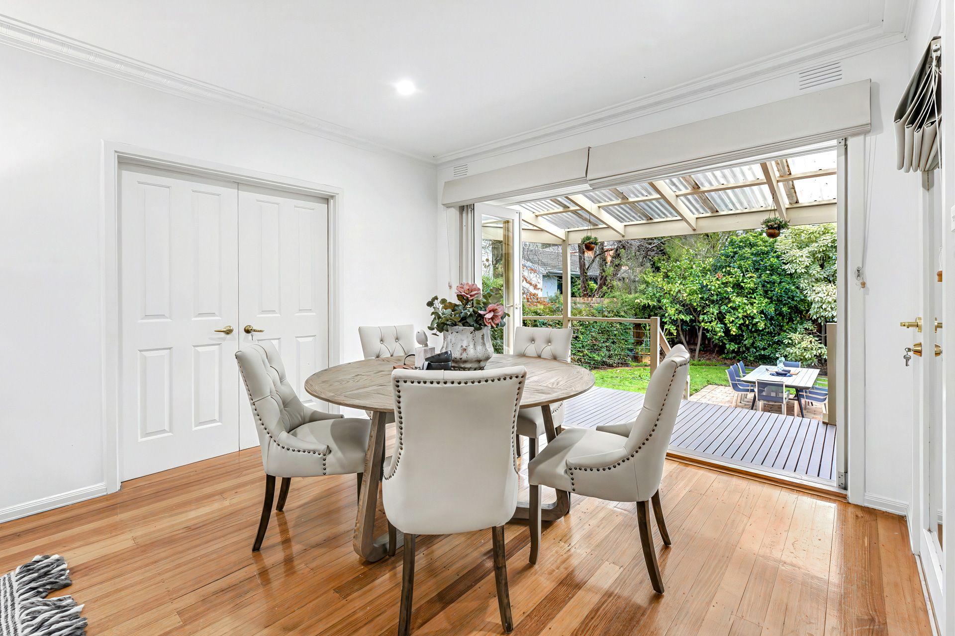 1 Eric Court — photo 6 of 22