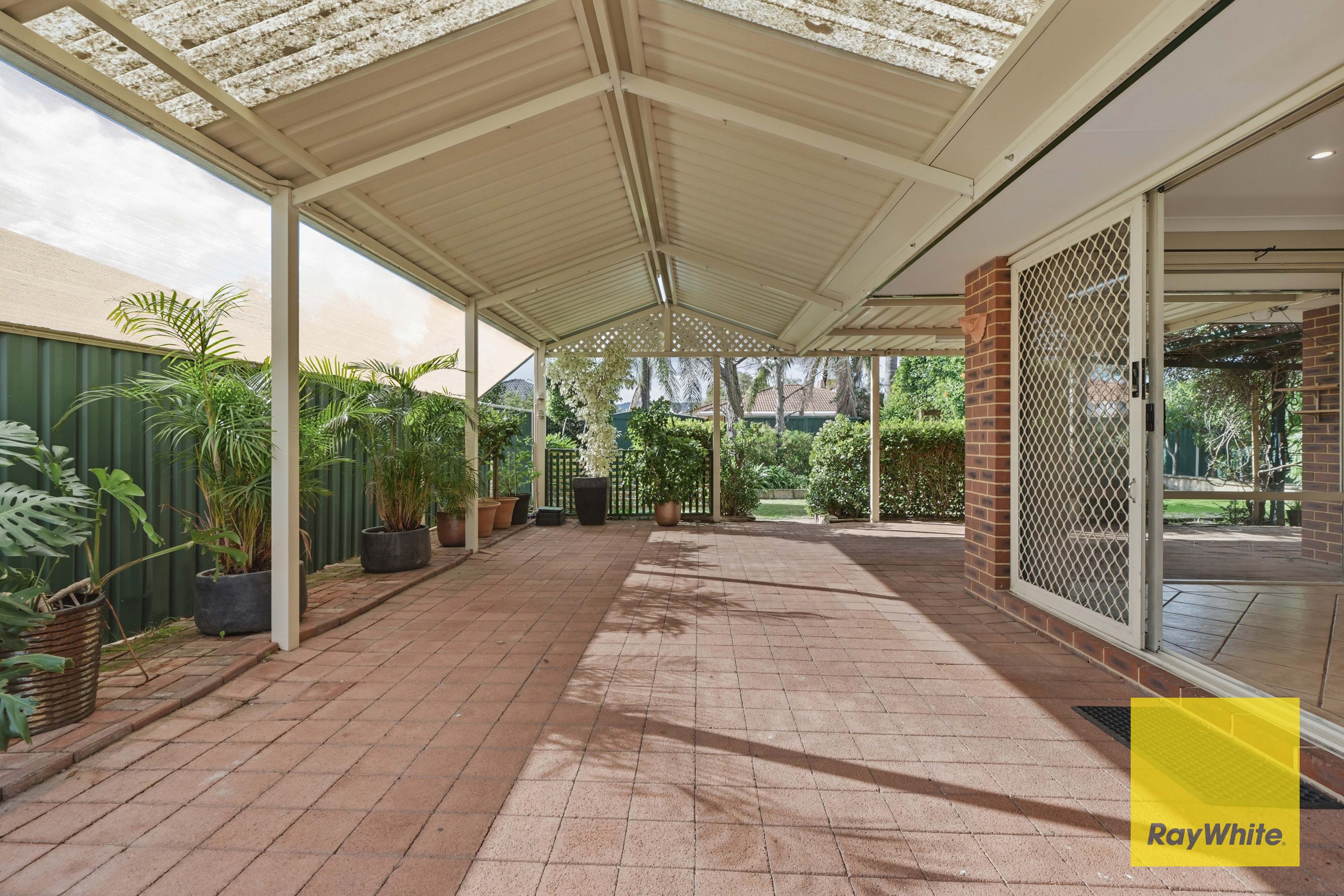12 Dolara Court, Maddington, WA 6109
