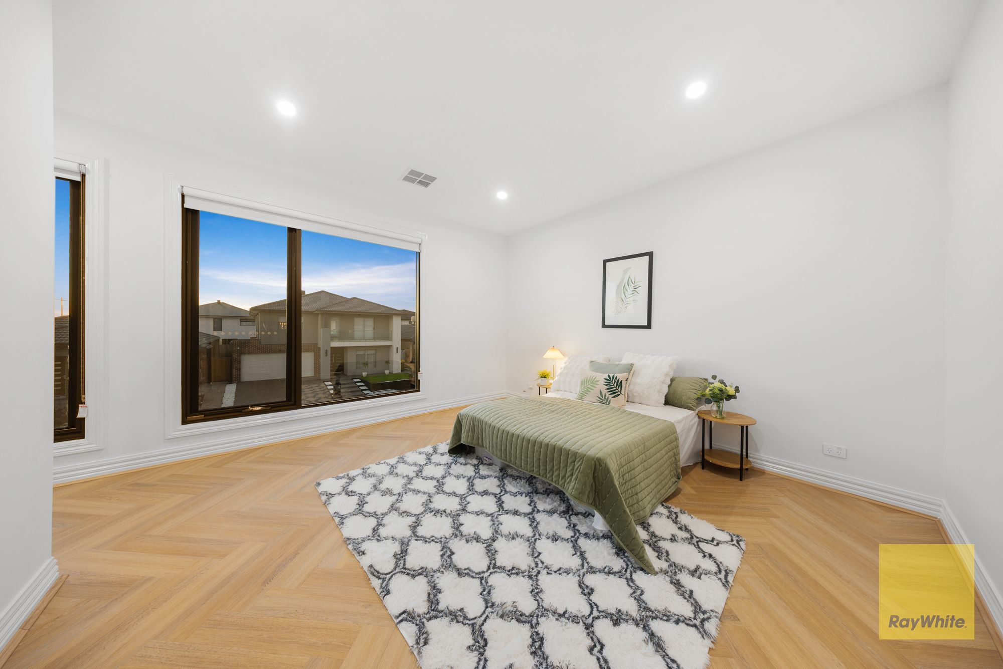 5 Lowland Crescent — photo 26 of 30