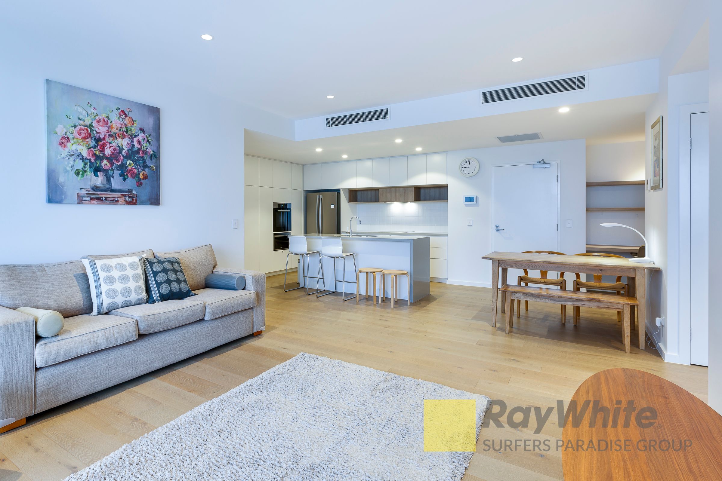 303/19 Cannes Avenue, Surfers Paradise, QLD 4217