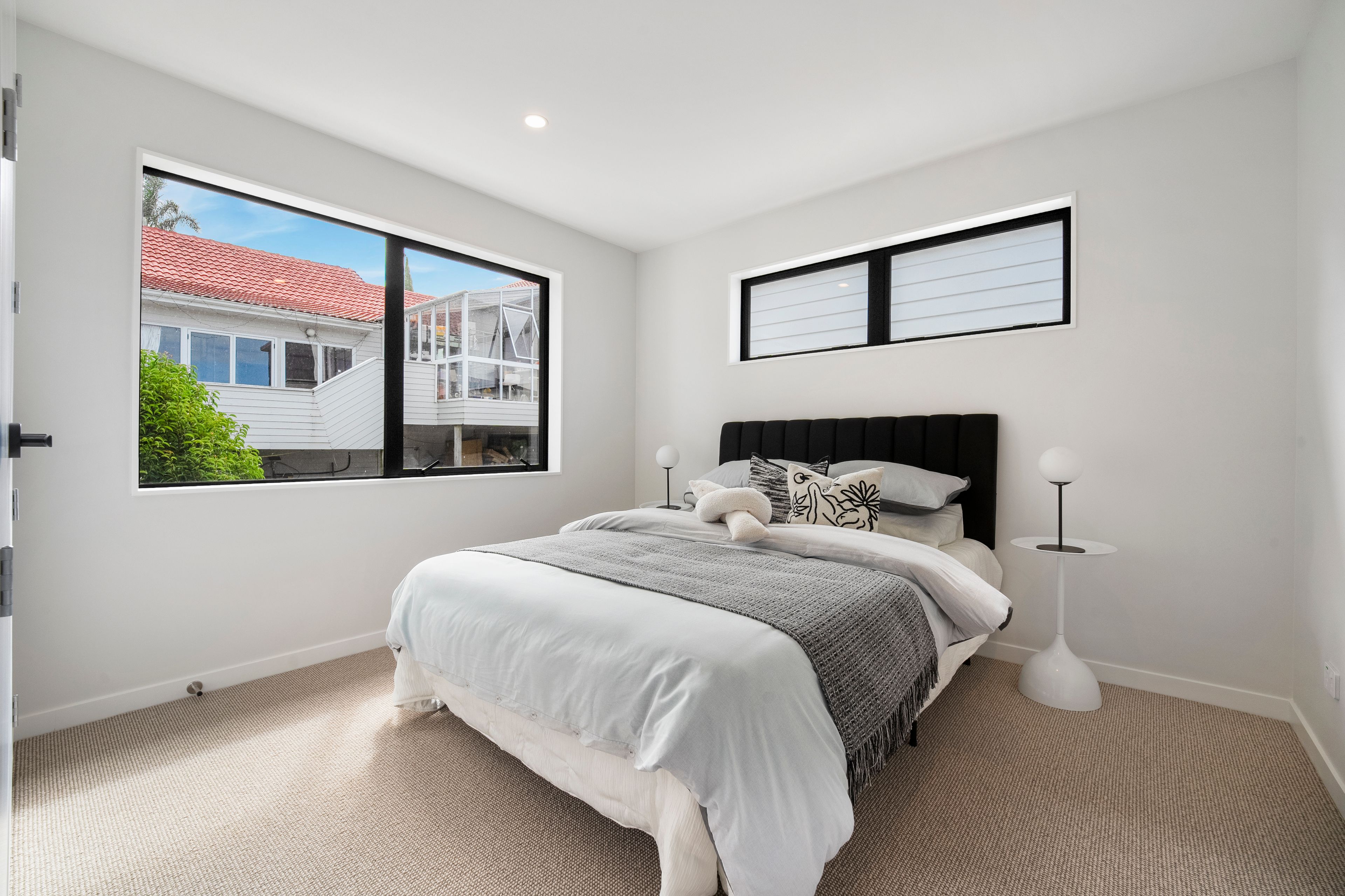 8/8 Park Rise, Campbells Bay, North Shore City